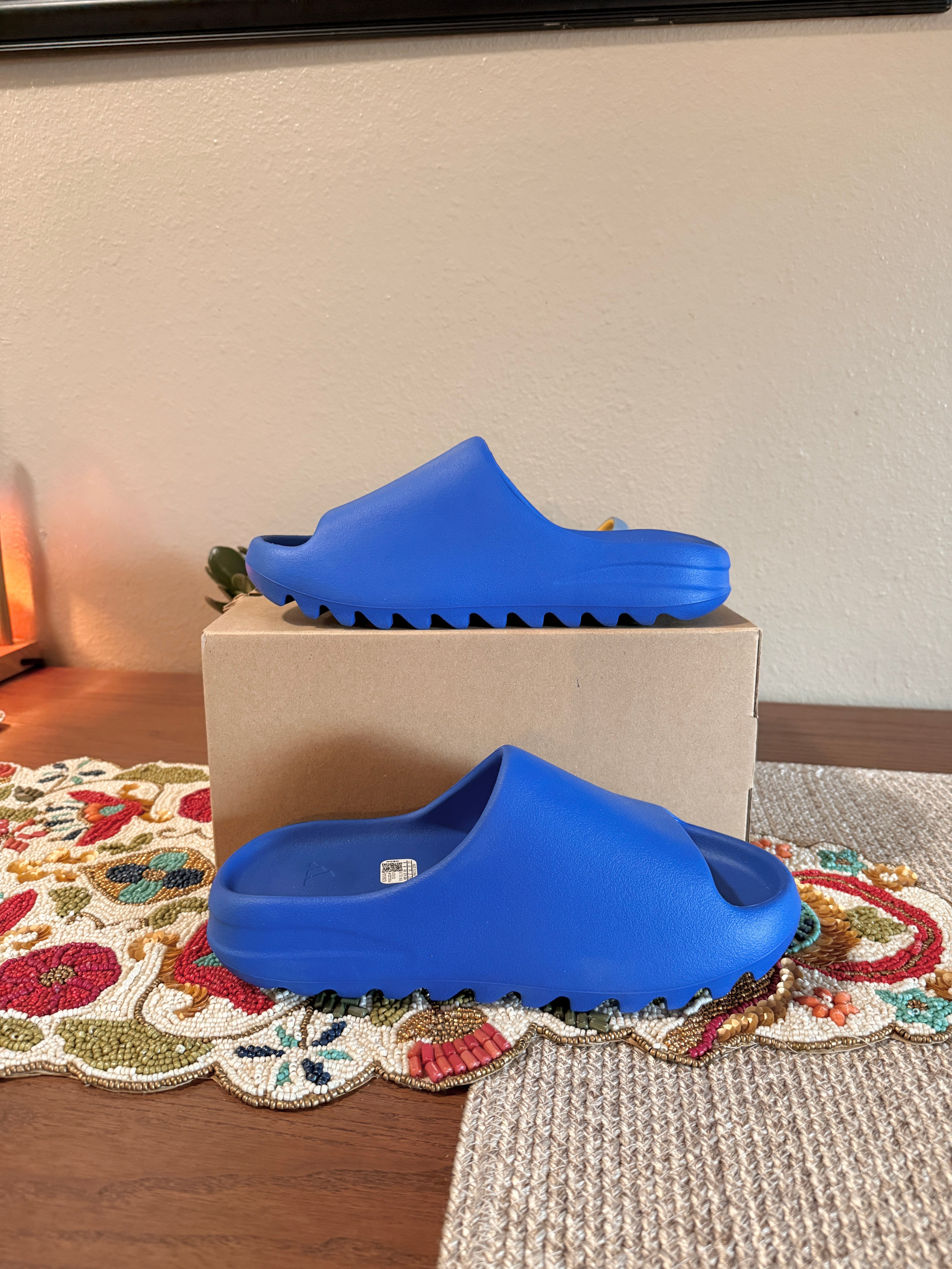 adidas Yeezy Slide Azure Size 9