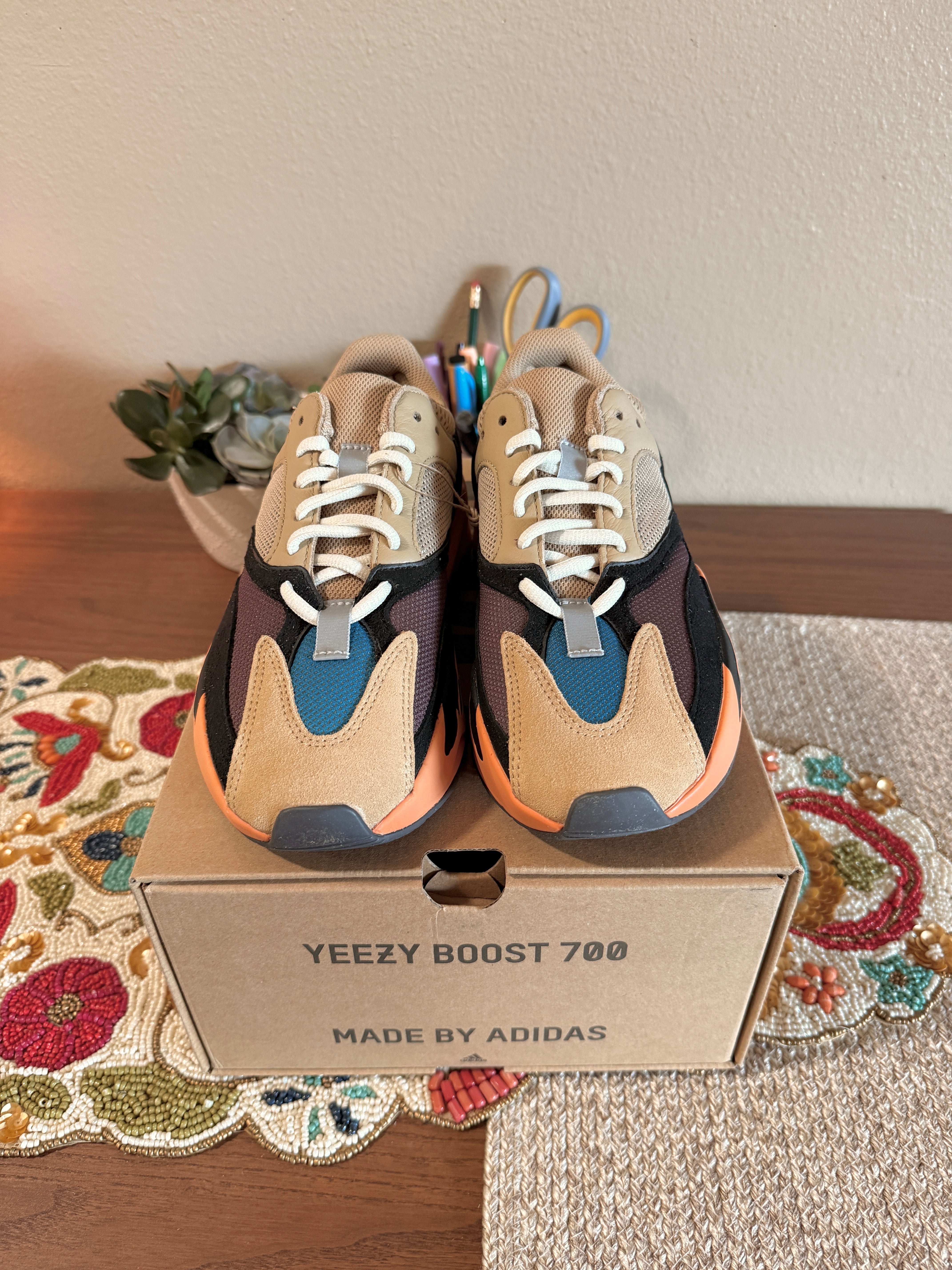 adidas Yeezy Boost 700 Enflame Amber Size 6