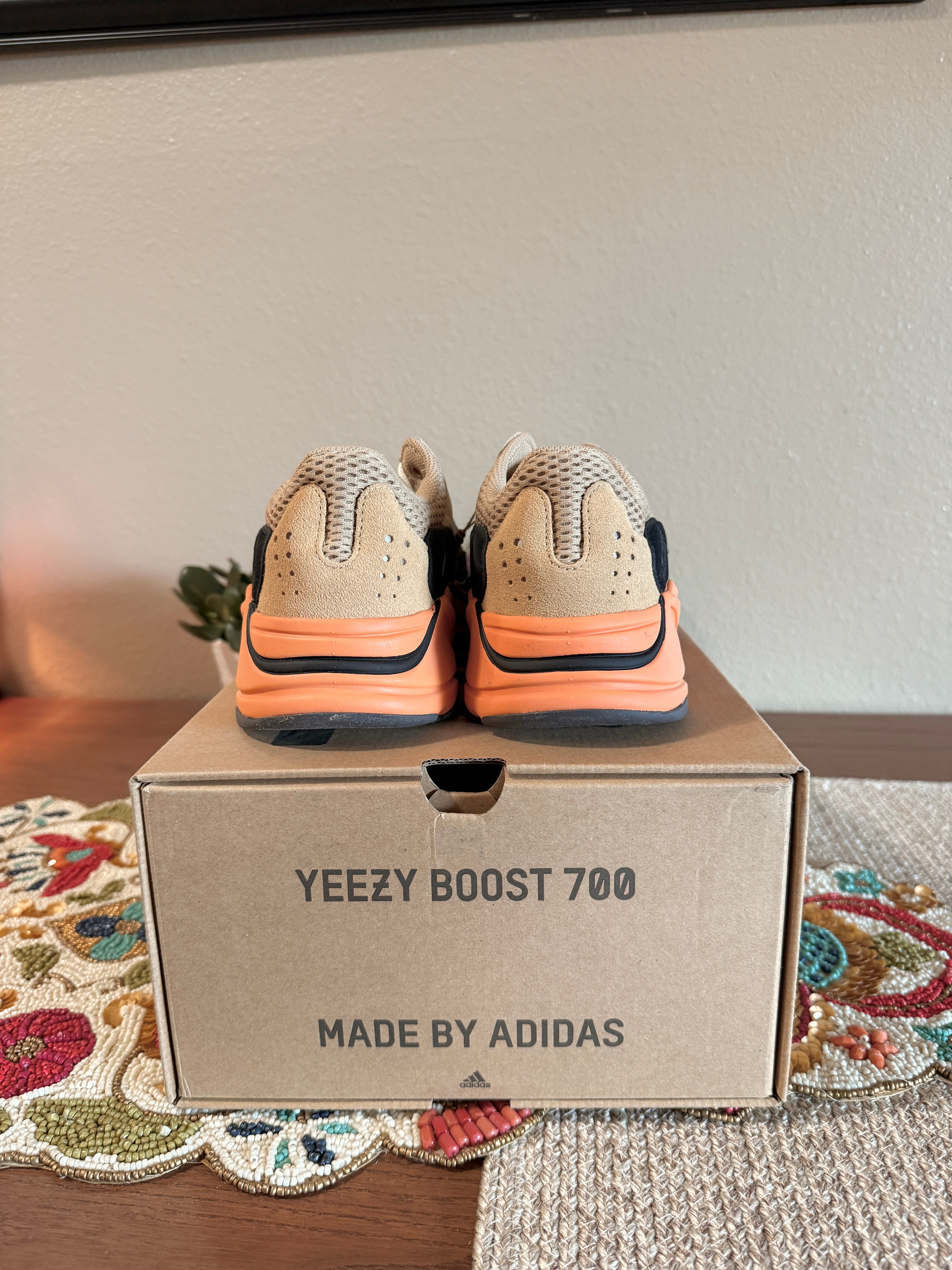 adidas Yeezy Boost 700 Enflame Amber Size 6