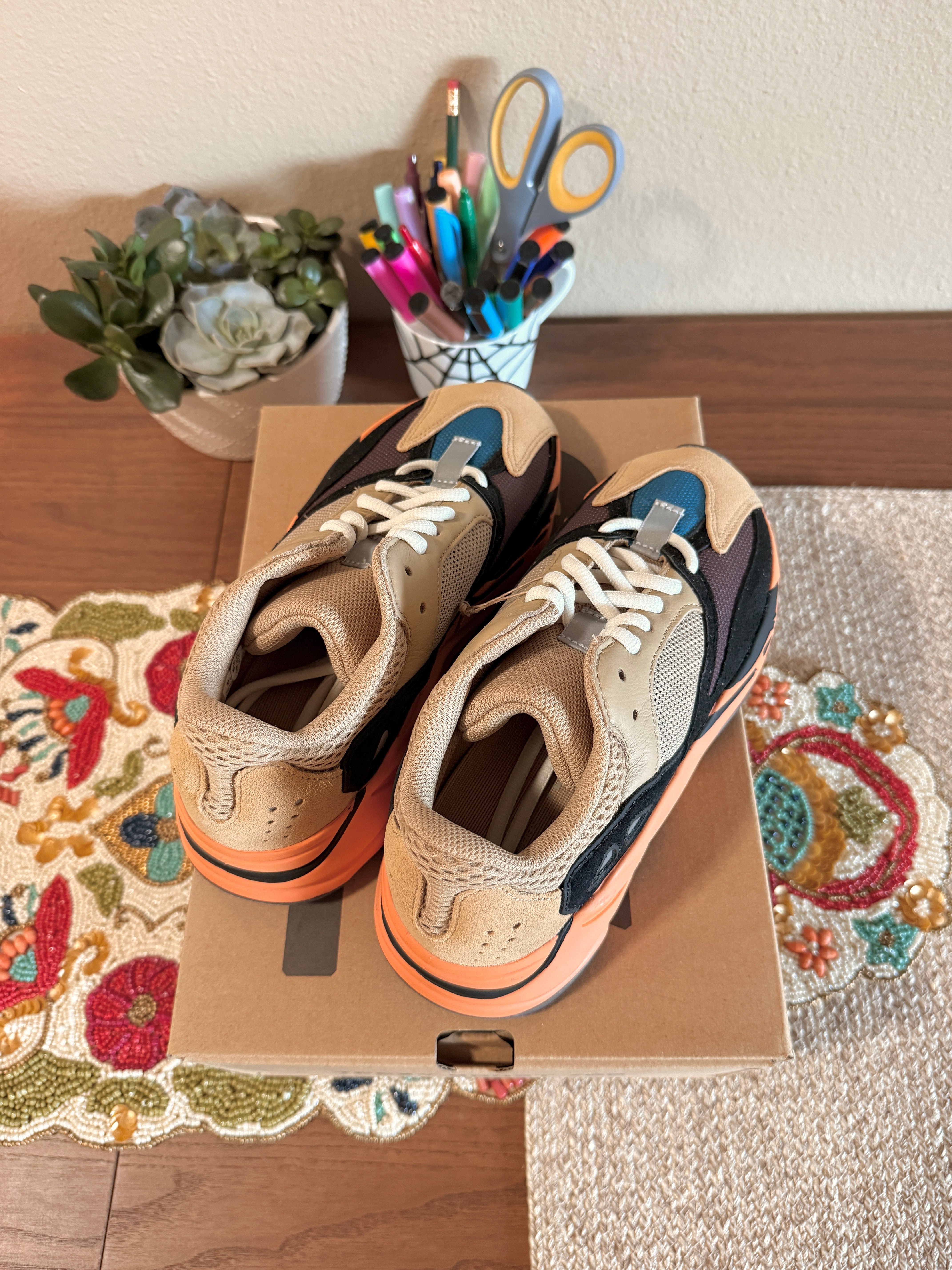 adidas Yeezy Boost 700 Enflame Amber Size 6