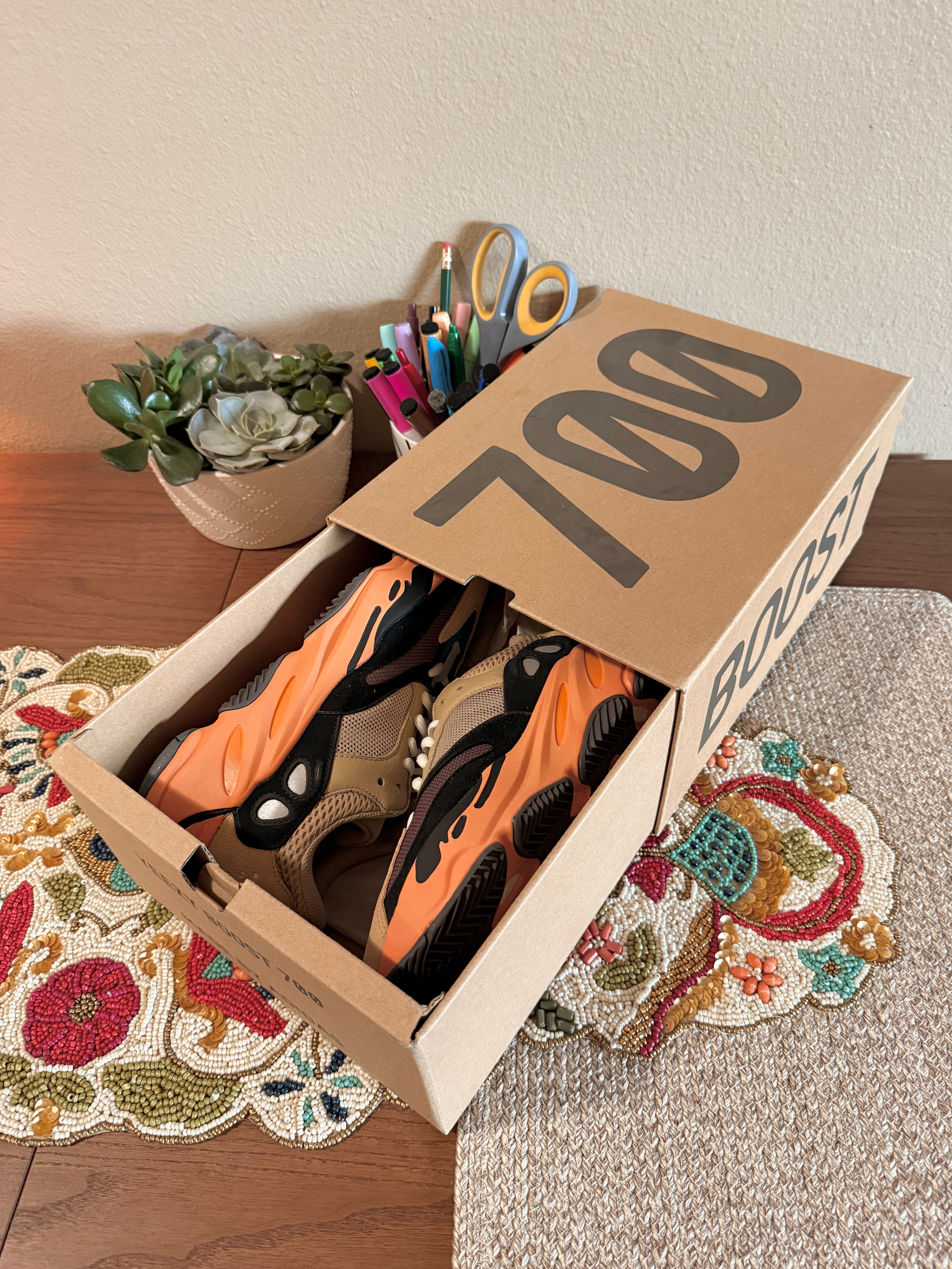 adidas Yeezy Boost 700 Enflame Amber Size 6