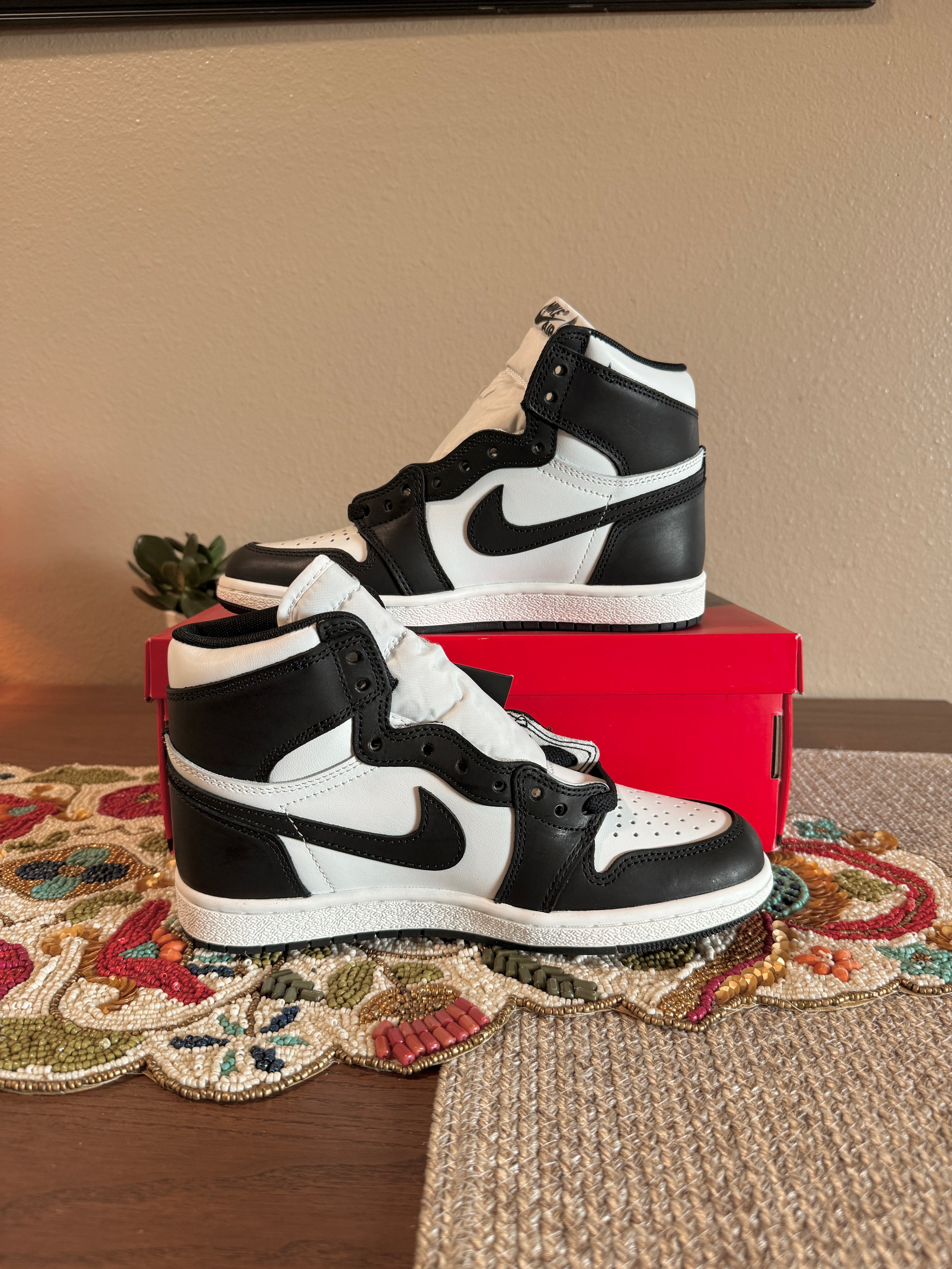Jordan 1 Retro High '85 Black White (2023) Size 6