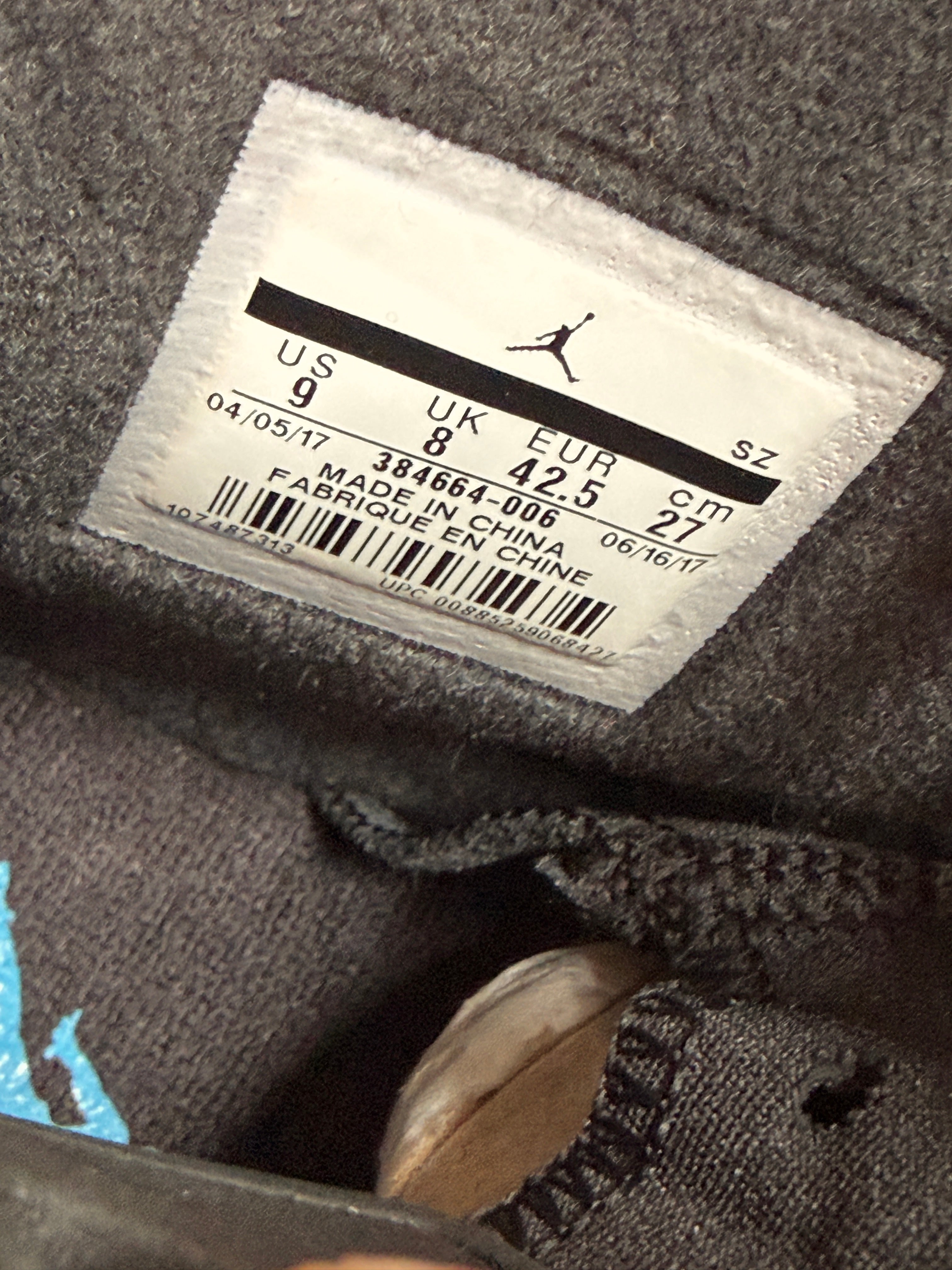 Jordan 6 Retro UNC Size 9 YELLOWING