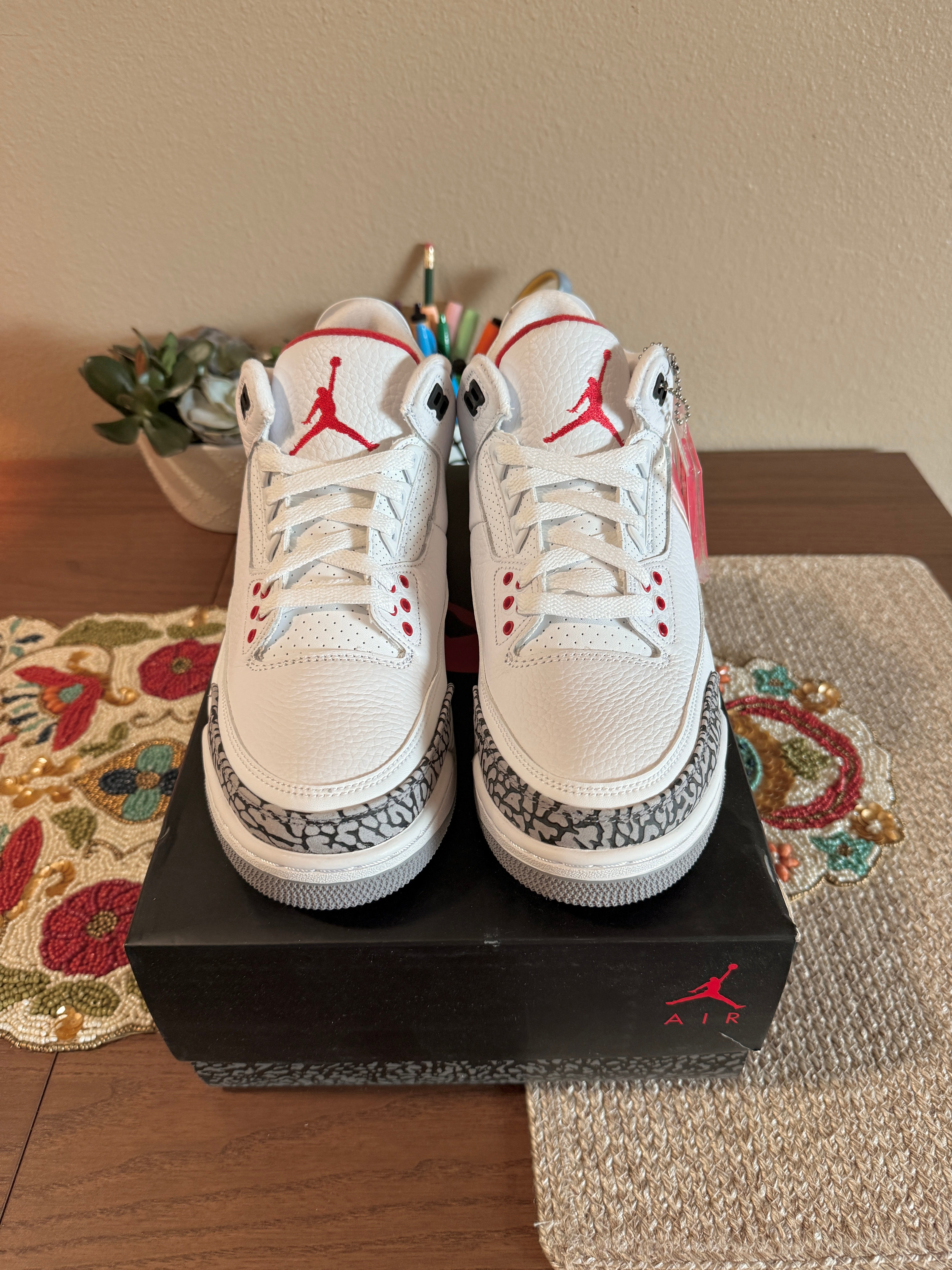 Jordan 3 Retro Hall of Fame Size 9