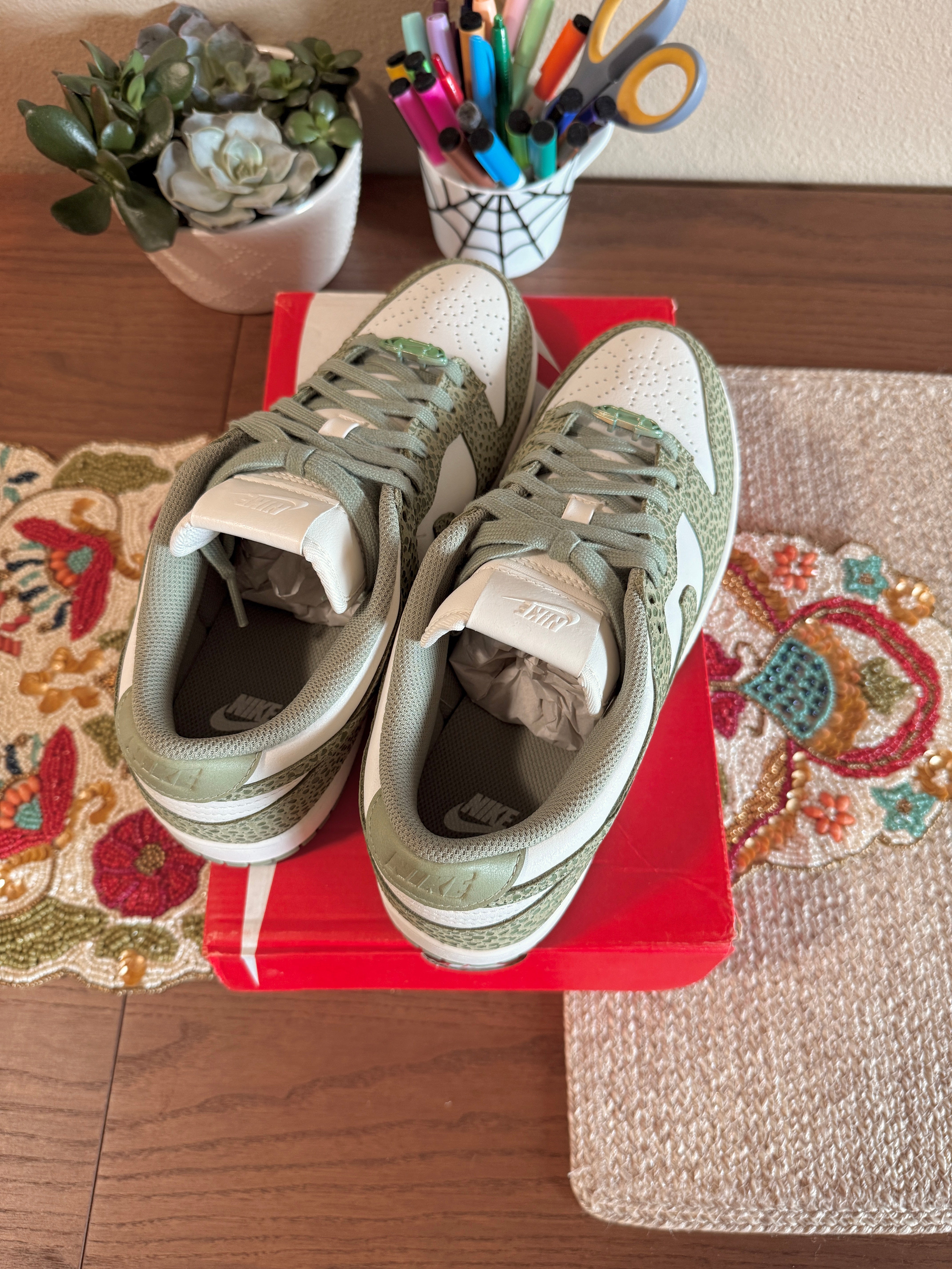 Nike Dunk Low Safari Oil Green Size 9.5M / 11W