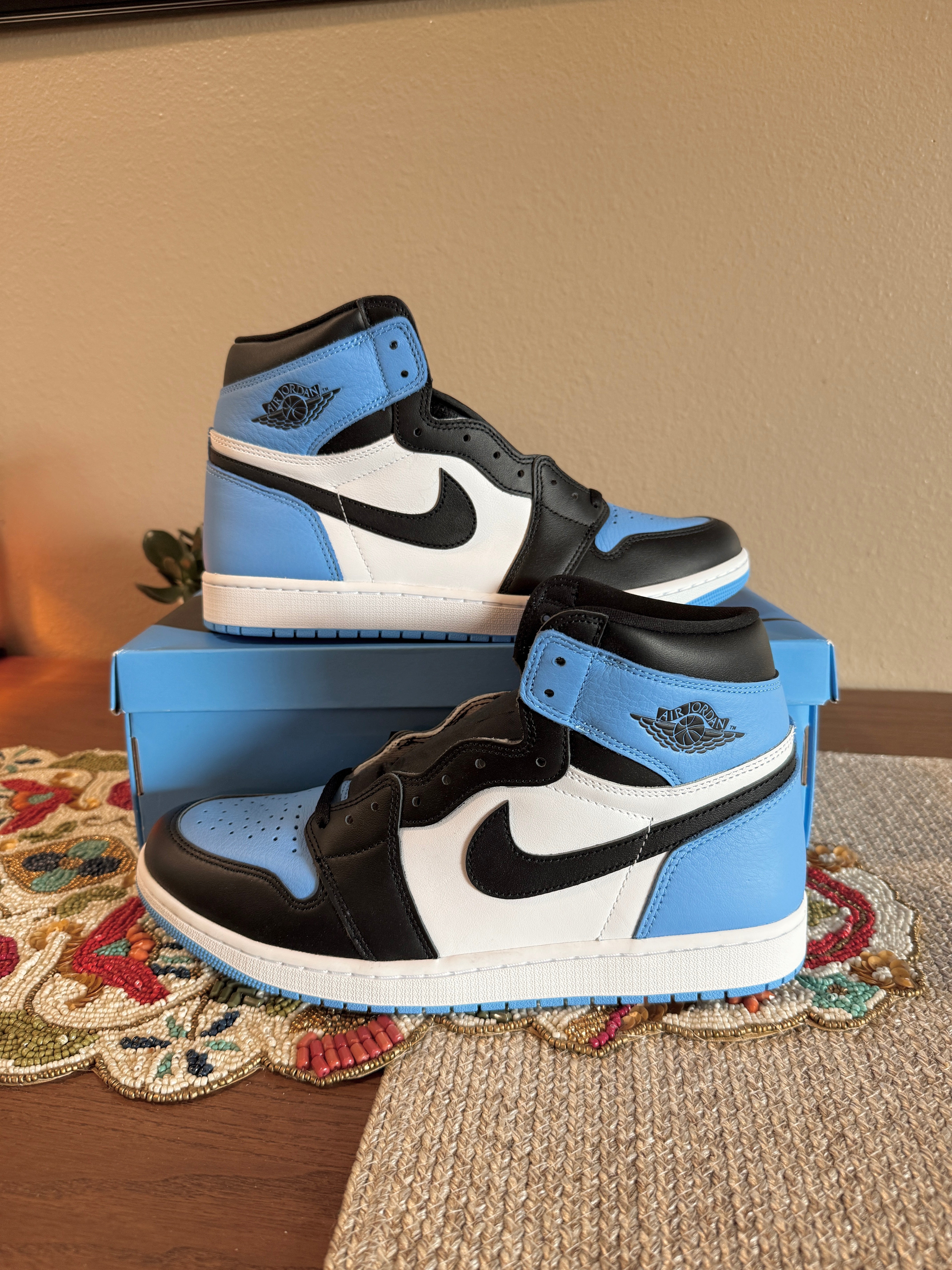 Jordan 1 Retro High OG UNC Toe Size 12