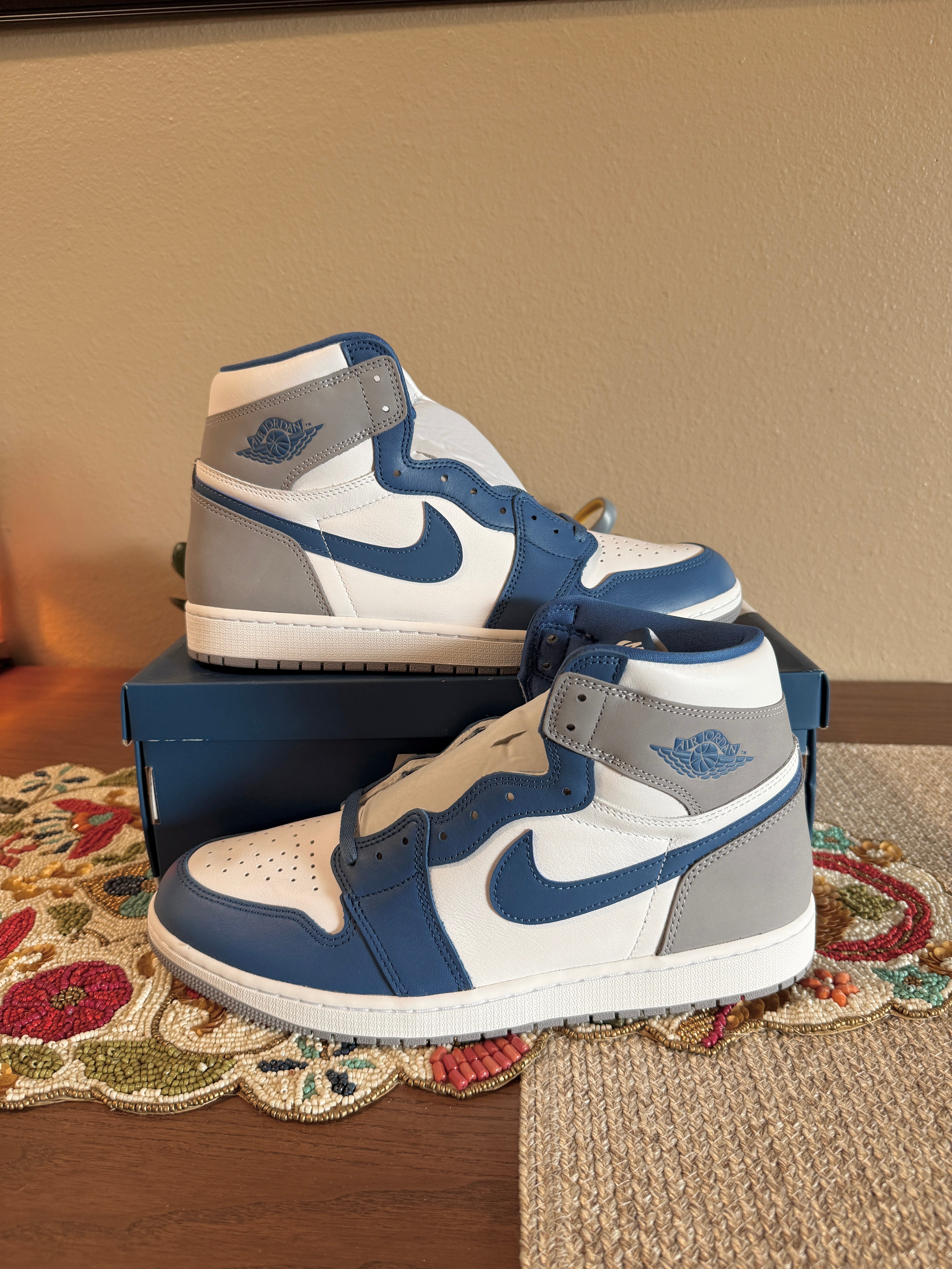 Jordan 1 Retro High OG True Blue Size 13