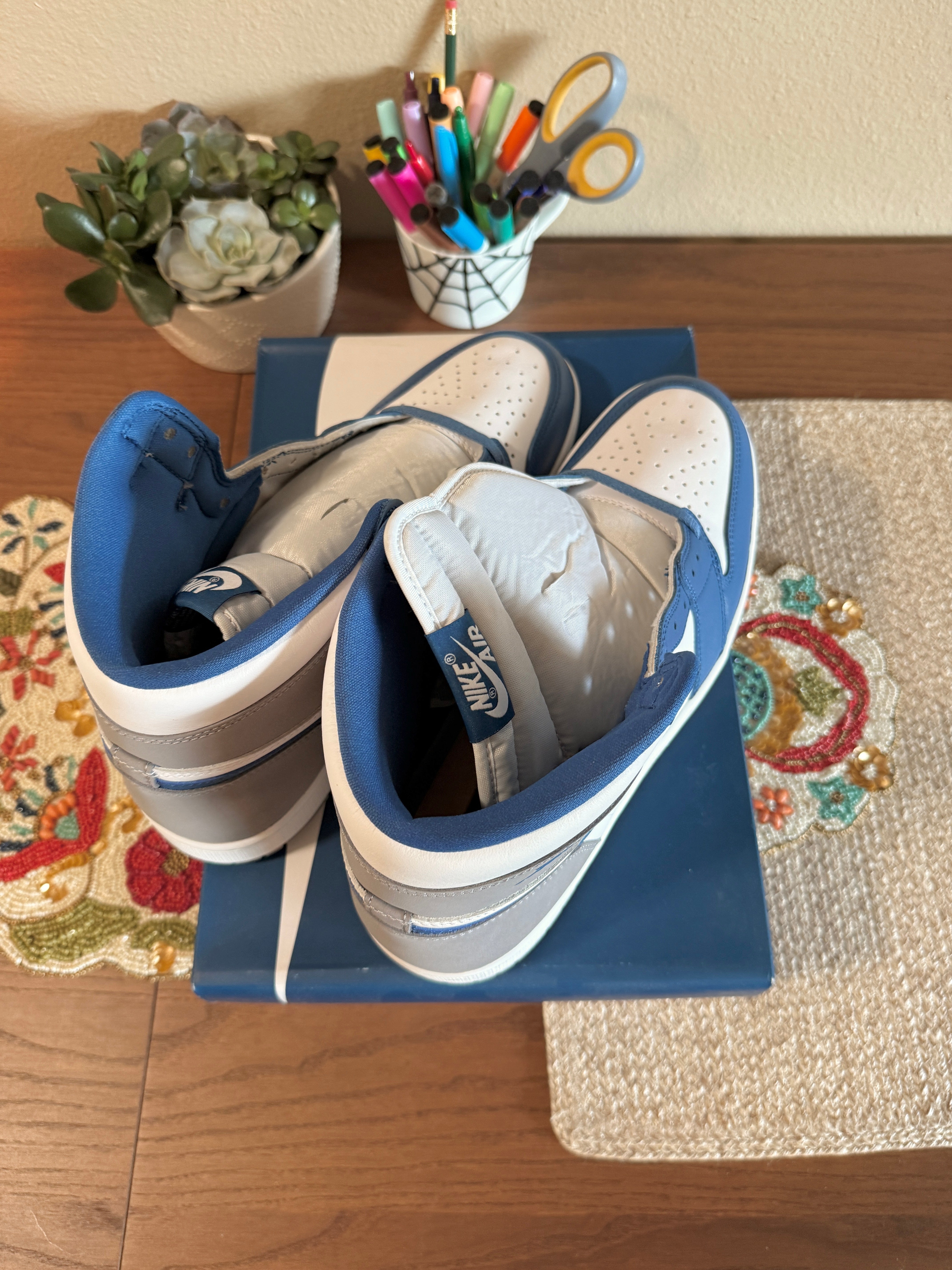 Jordan 1 Retro High OG True Blue Size 13