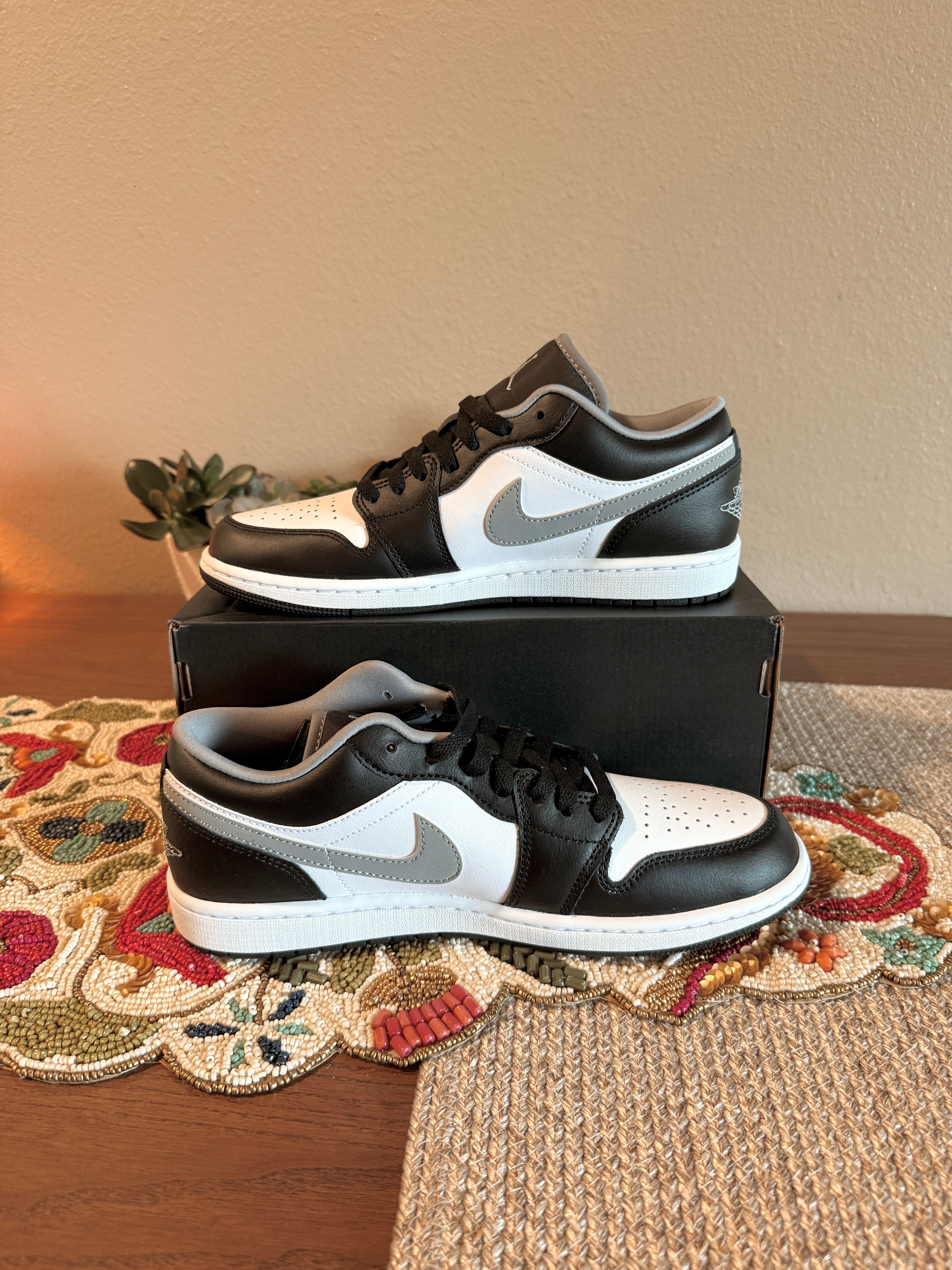 Jordan 1 Low Black / White / Grey Size 8.5