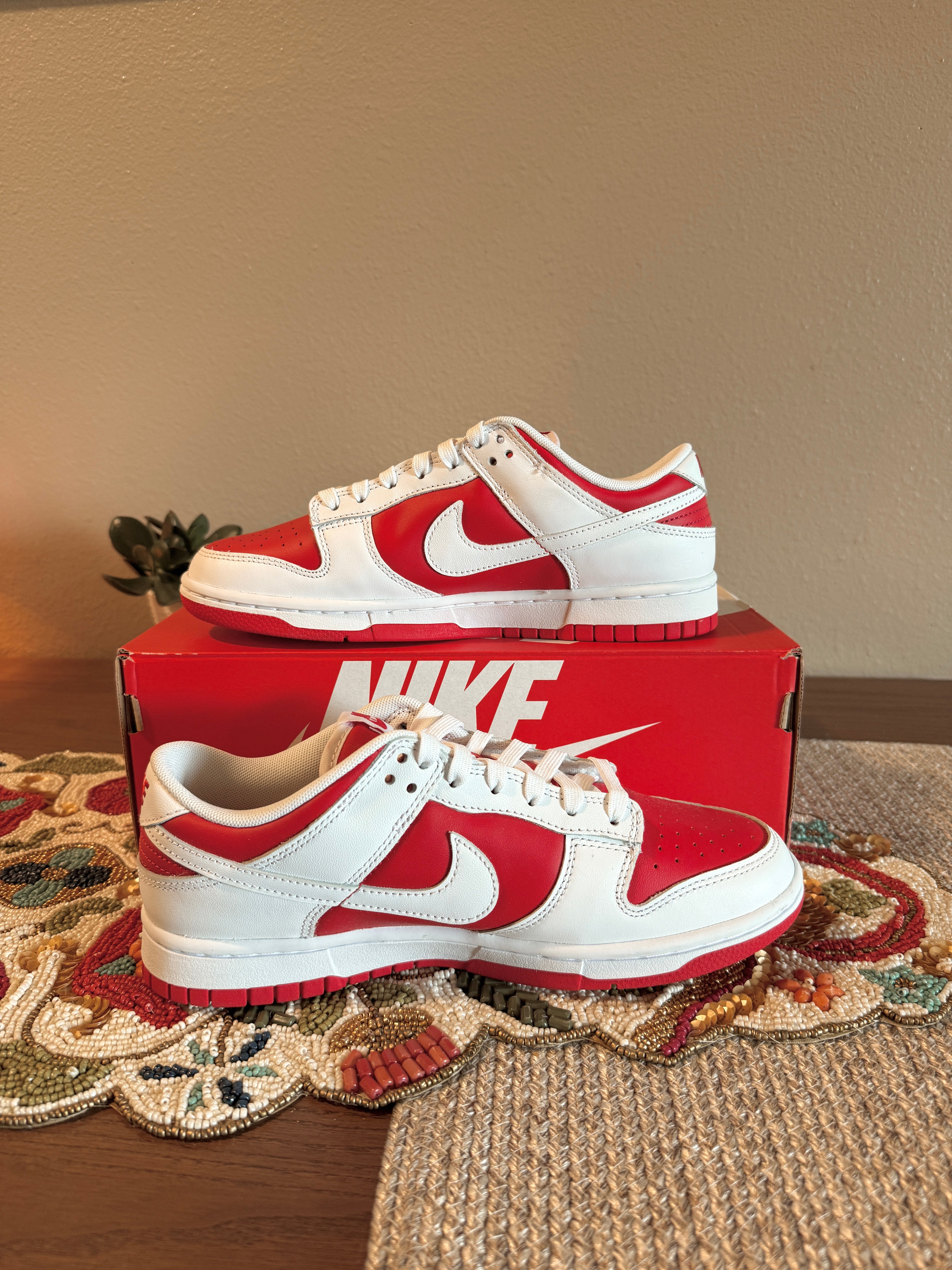 Nike Dunk Low Championship Red Size 8
