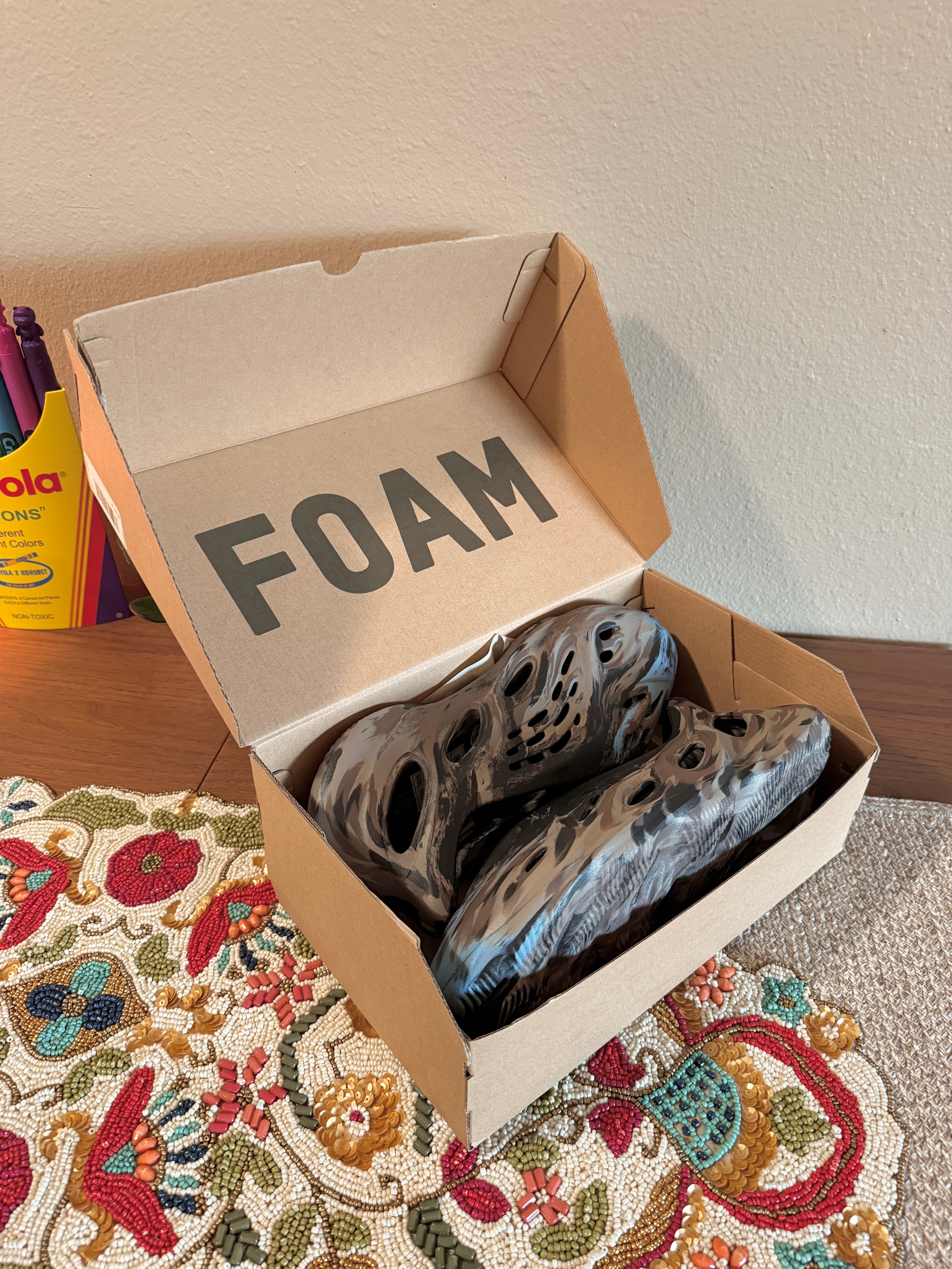 adidas Yeezy Foam RNR MX Cinder Size 9