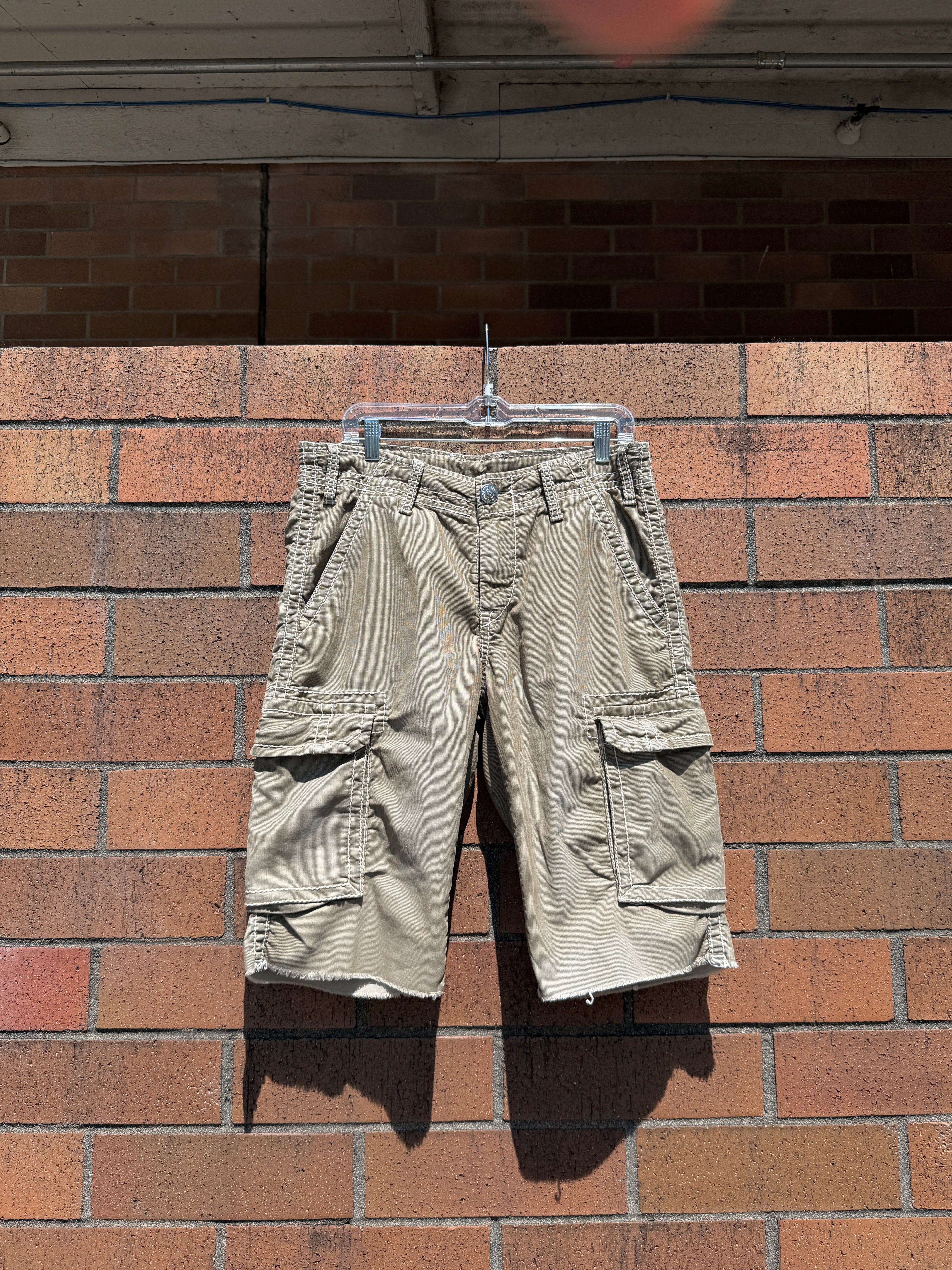 True Religion Olive Green Anthony Cutoff Cargo Shorts Size 32