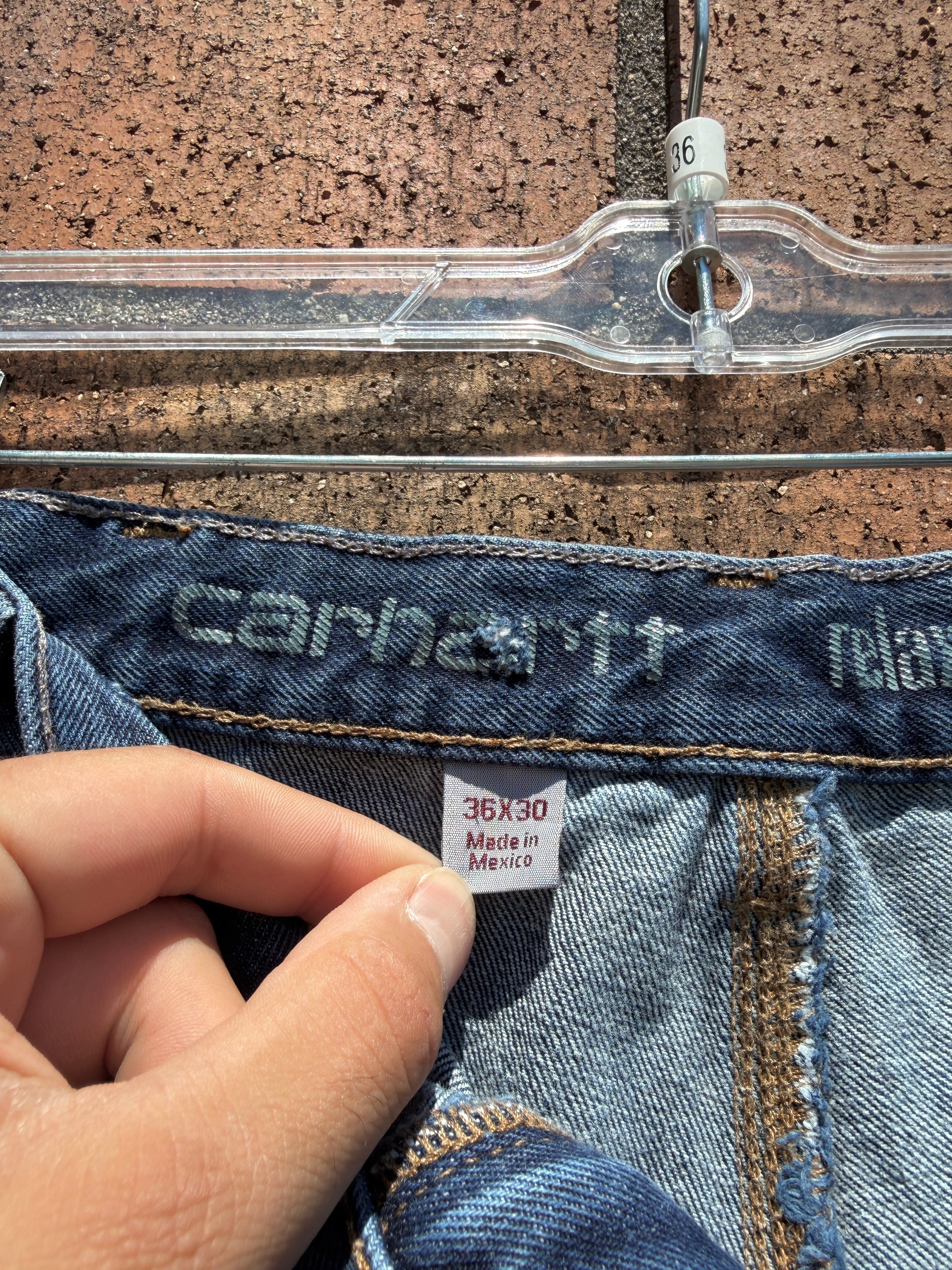 Cahartt Relaxed Fit Medium Wash Denim Double Knees Size 36x30