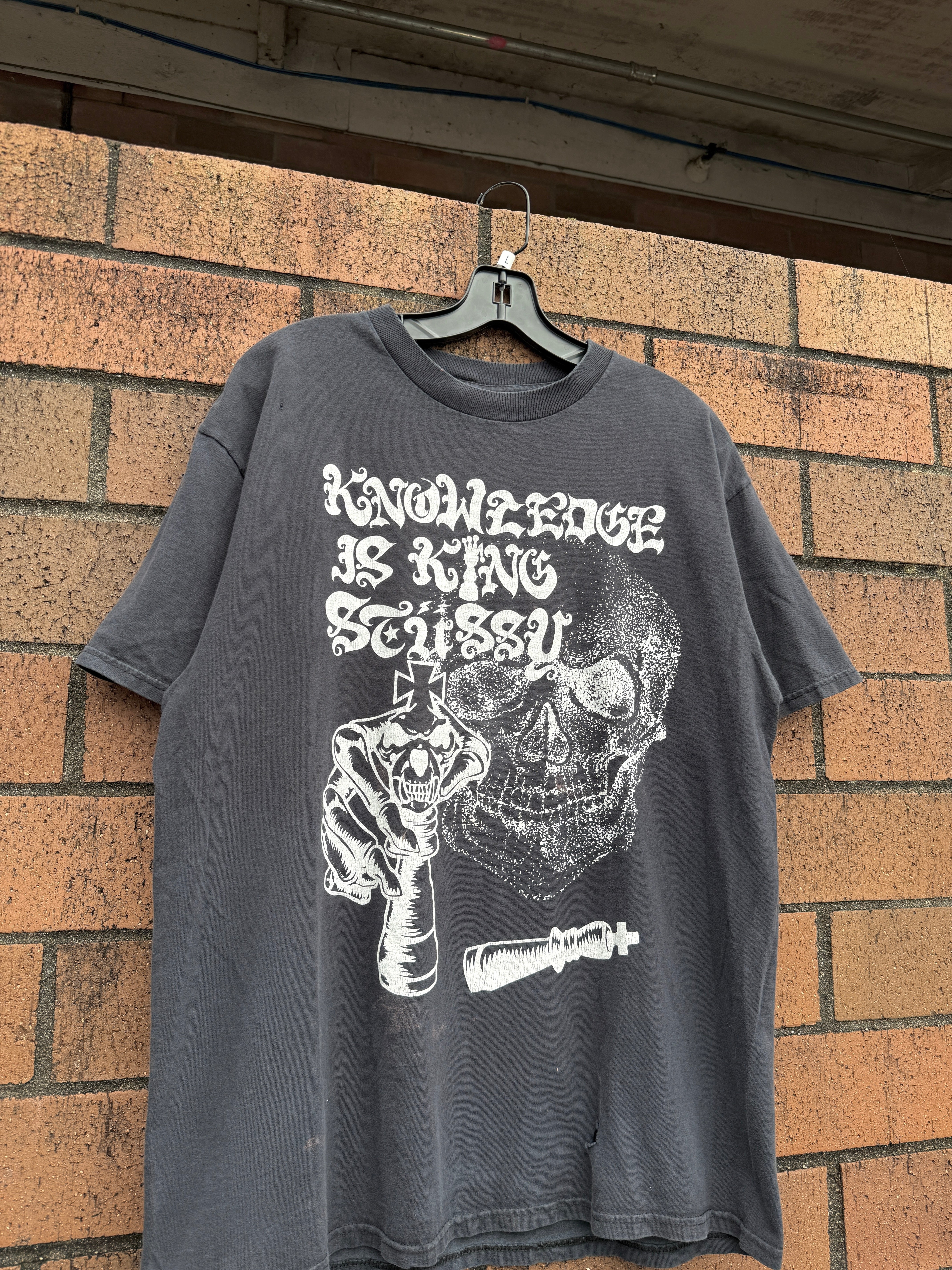 Y2K Stussy Knowledge is King Skull Tee Size L
