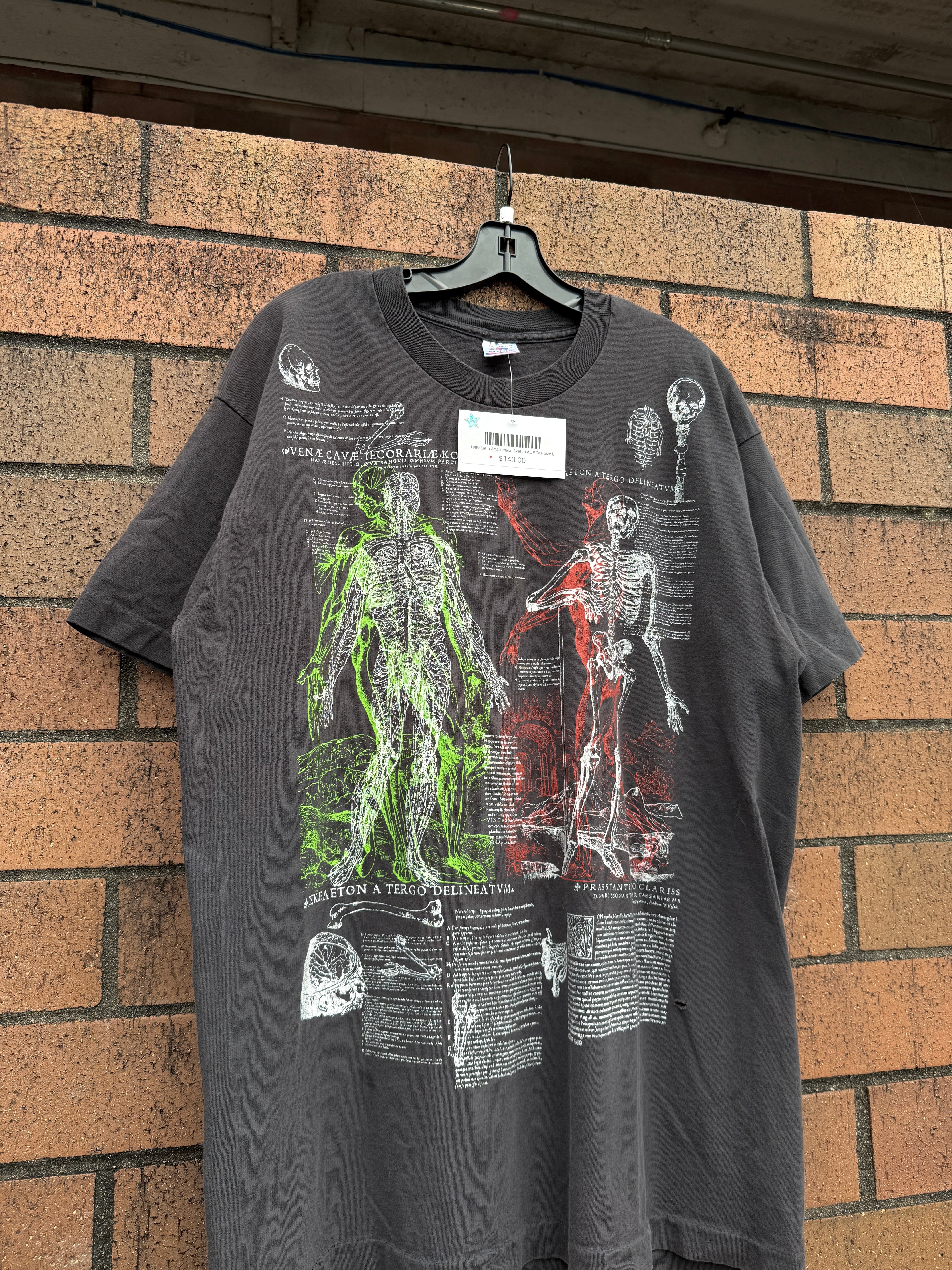 1989 Latin Anatomical Sketch AOP Tee Size L