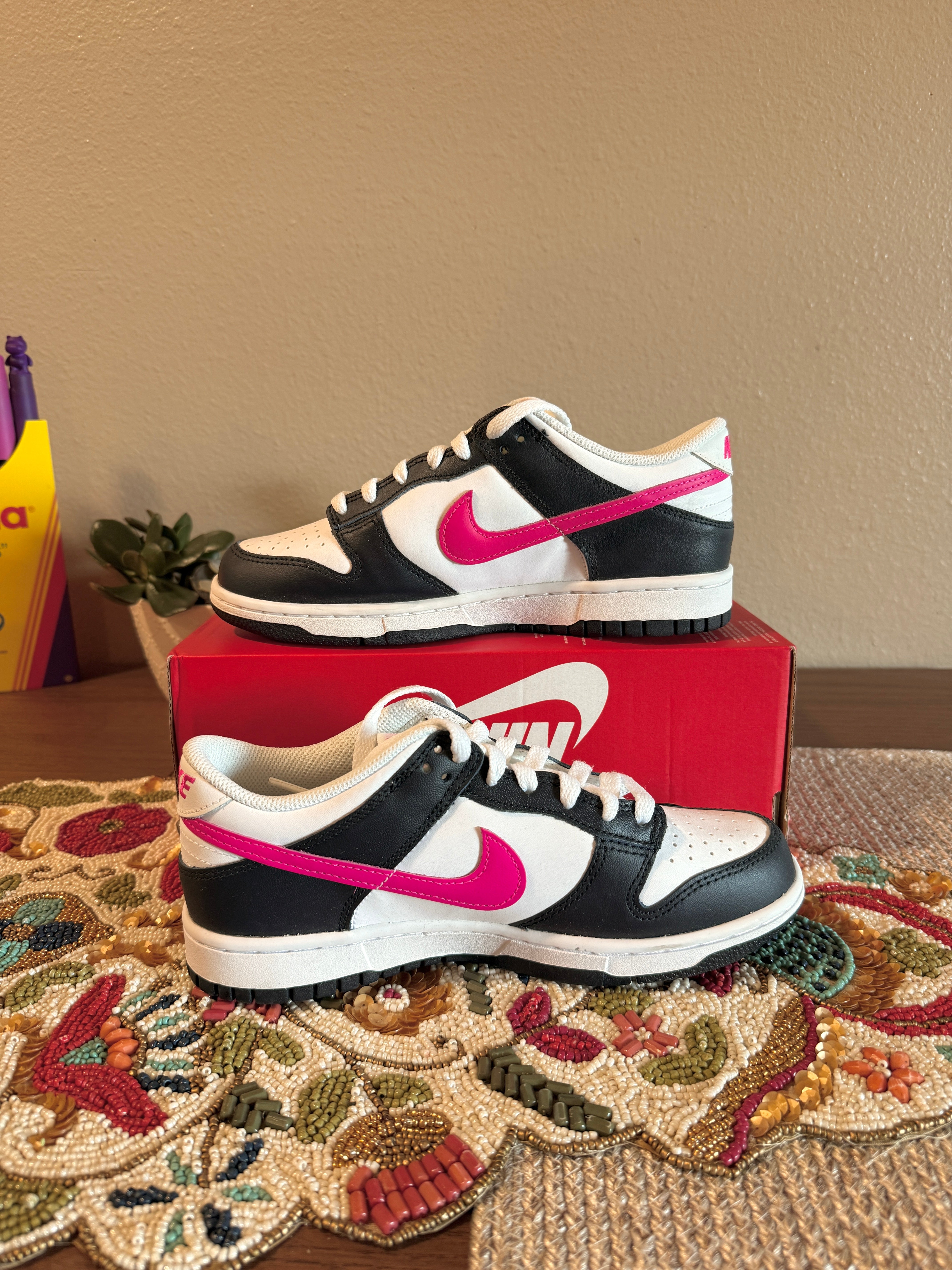 Nike Dunk Low Obsidian Fierce Pink (GS) Size 6 MISSING LID