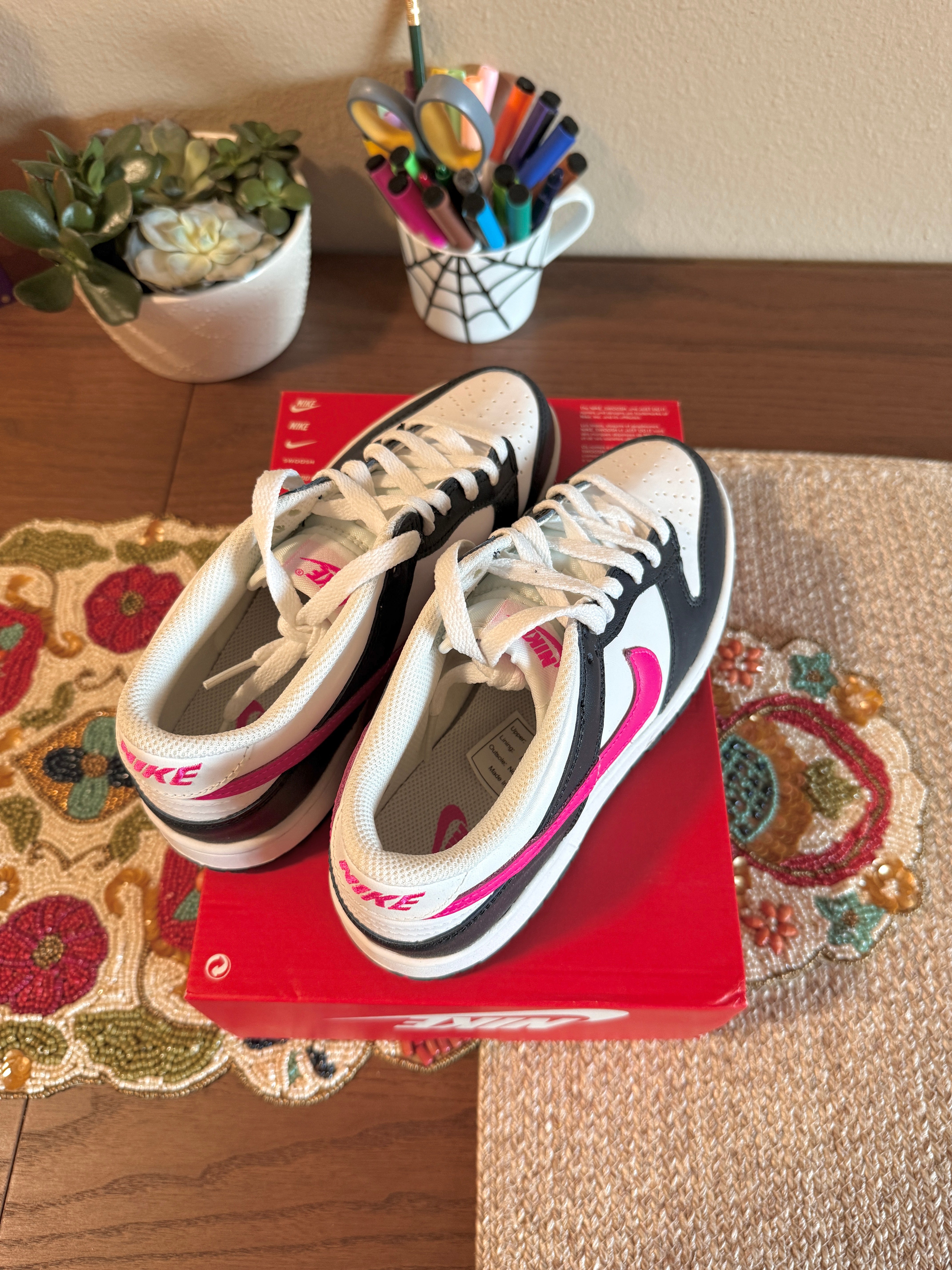 Nike Dunk Low Obsidian Fierce Pink (GS) Size 6 MISSING LID