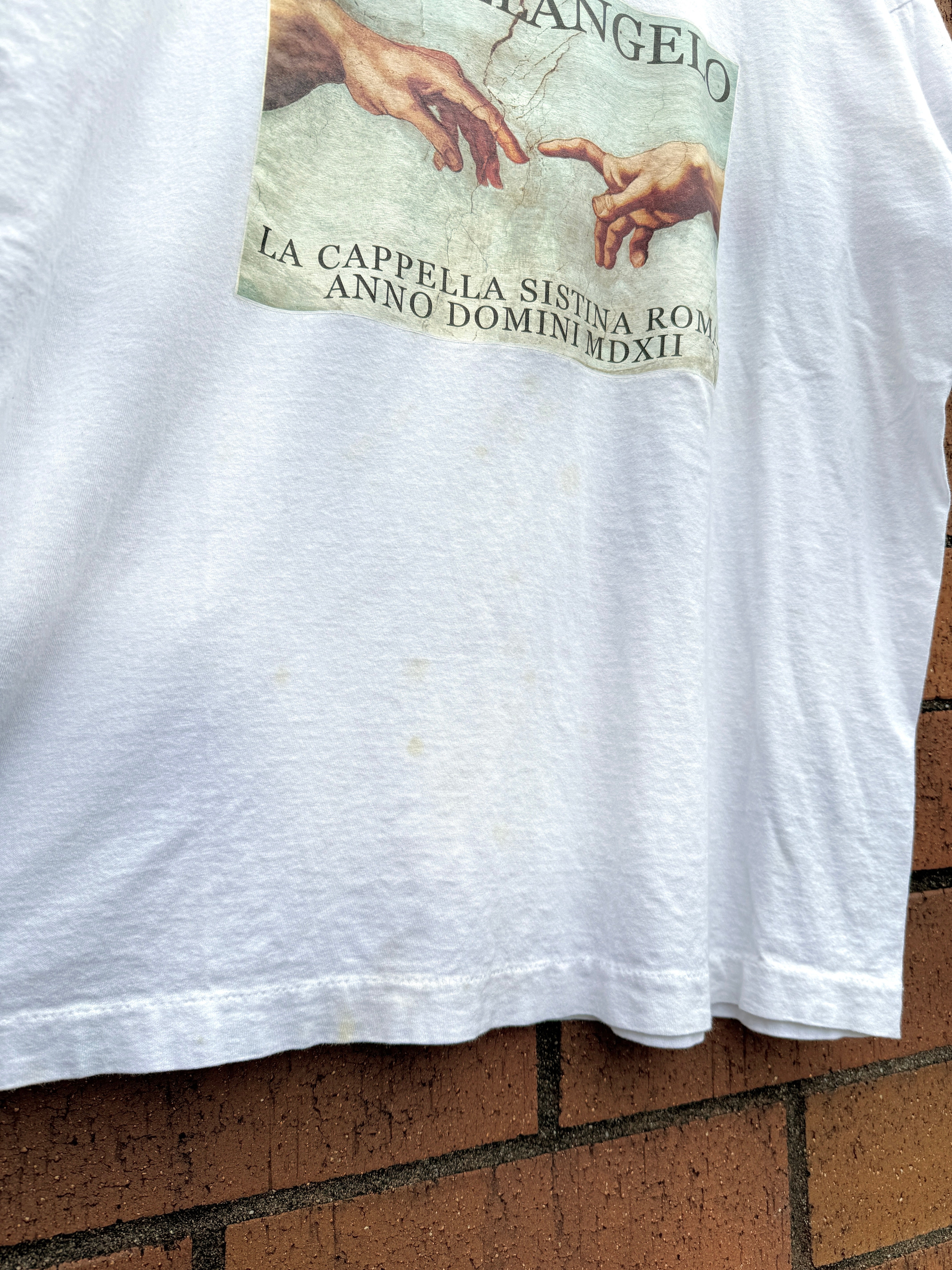 90s Michelangelo Creation of Adam Art Tee Size XL