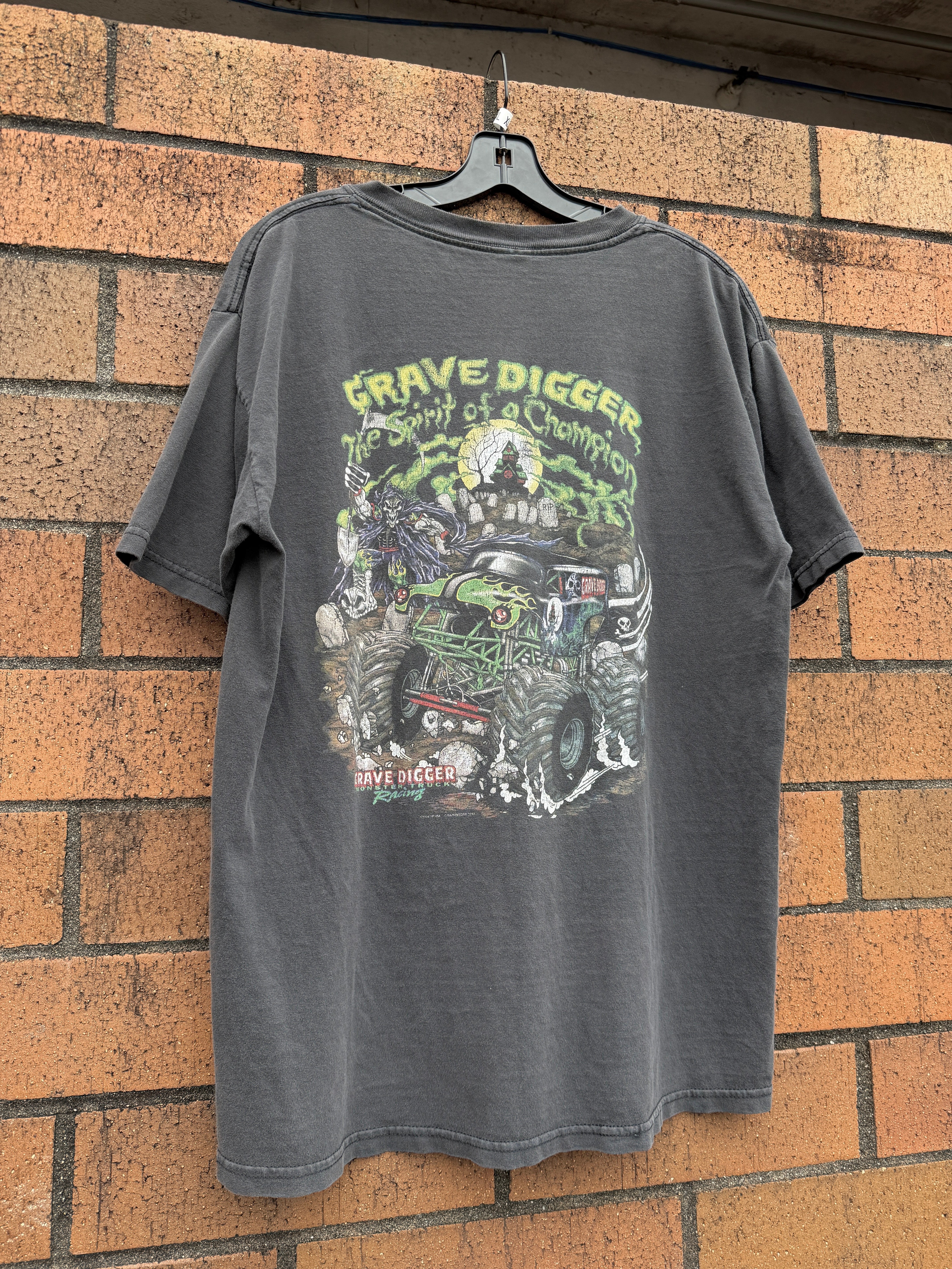 2004 Gravedigger Spirit of a Champion Tee Size XL