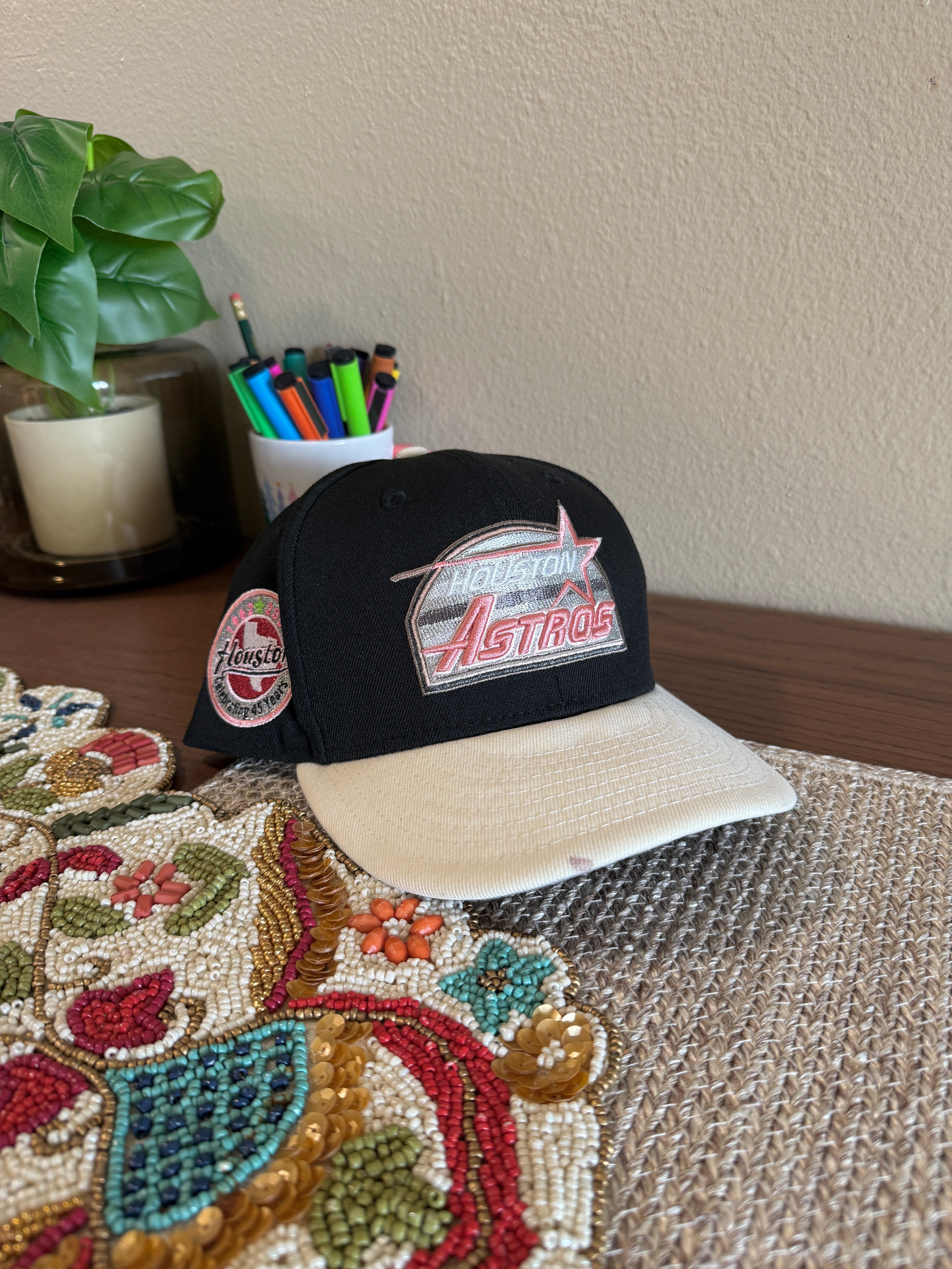 New Era Houston Astros Goku Super Saiyan Fitted Hat Black Pink USED Size 7 1/4