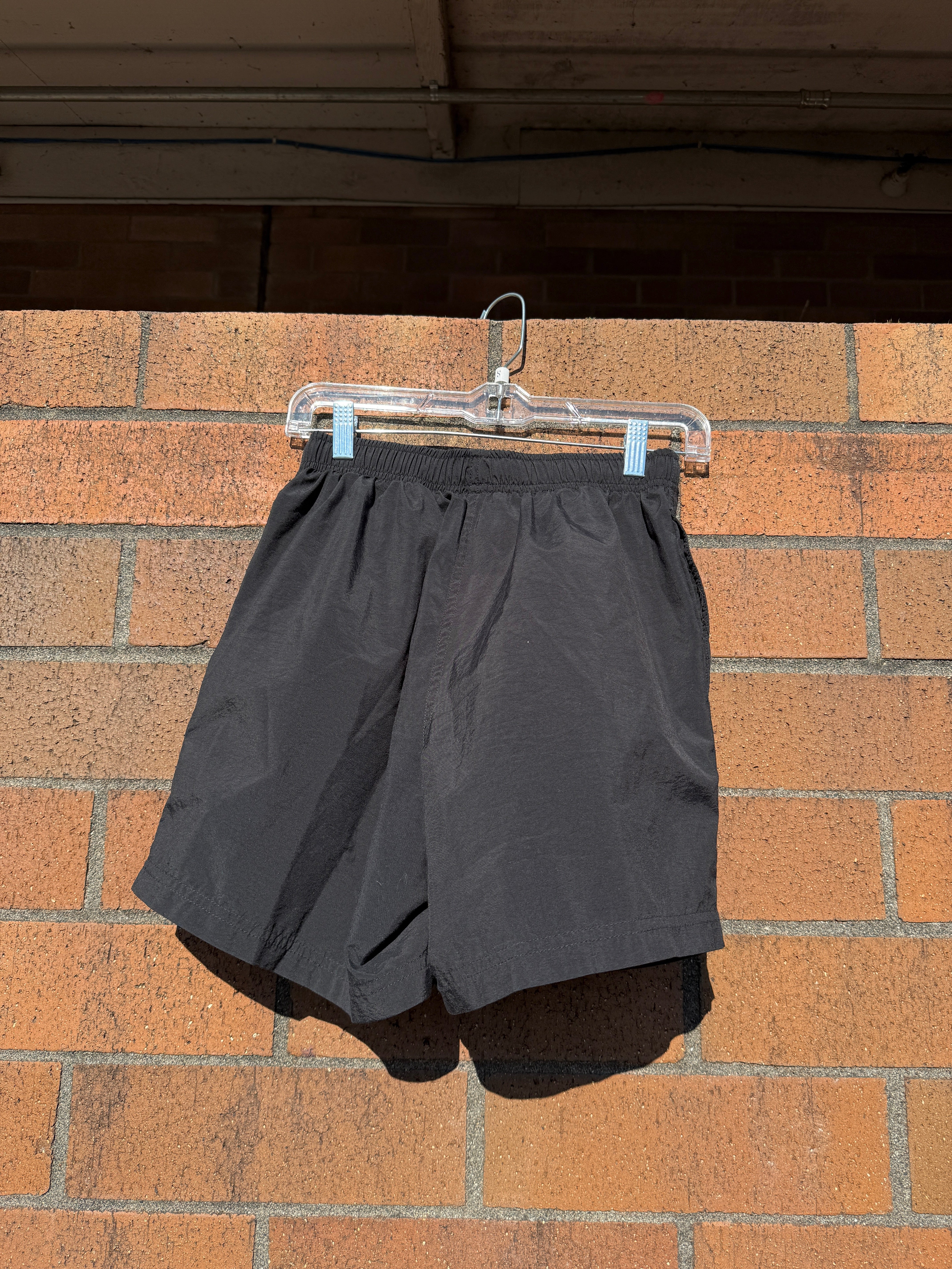 2001 Nike ACG Black Nylon Shorts Sz Youth Small