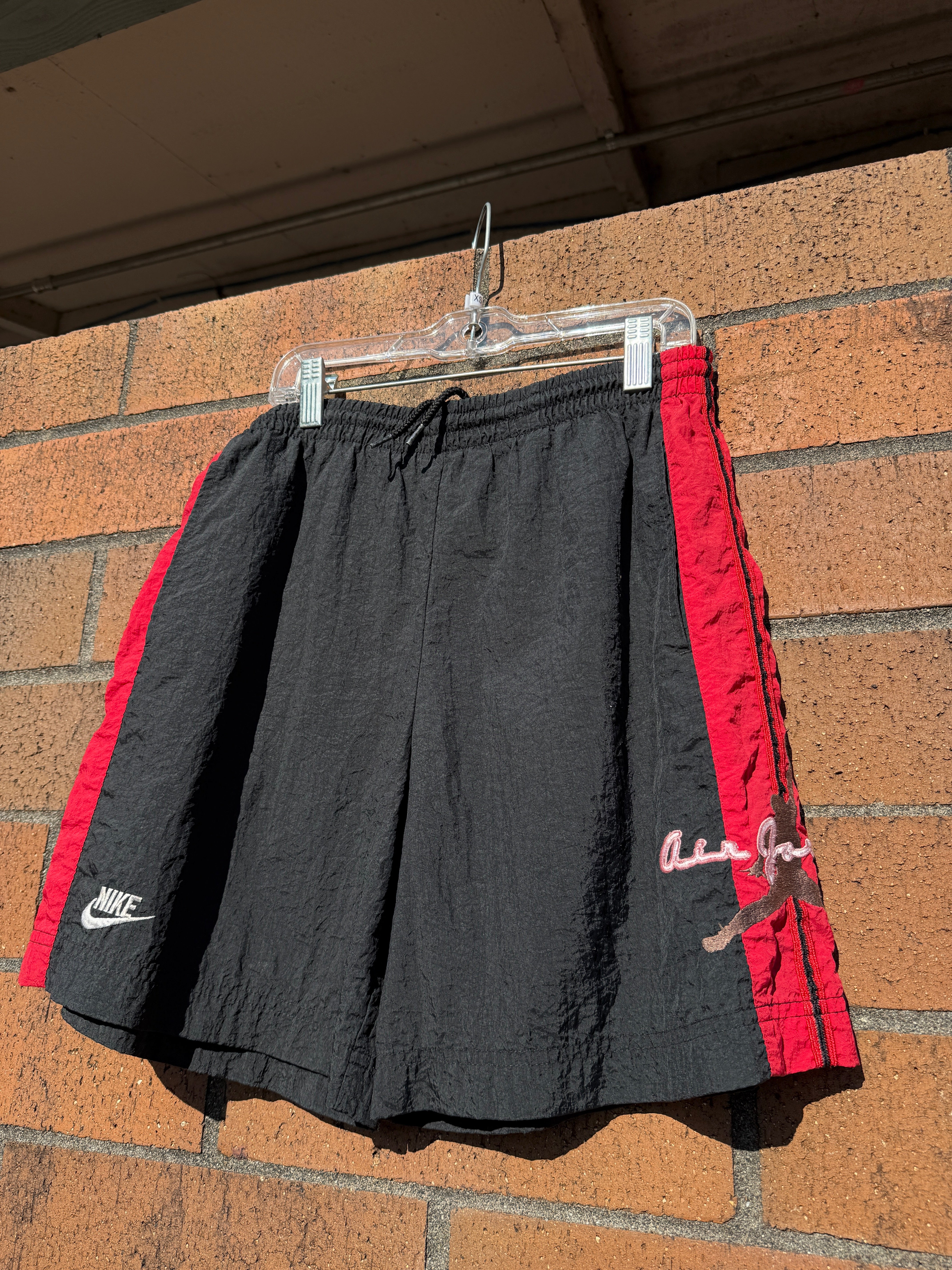 90s Nike Air Jordan Bred Nylon Shorts Sz Youth M
