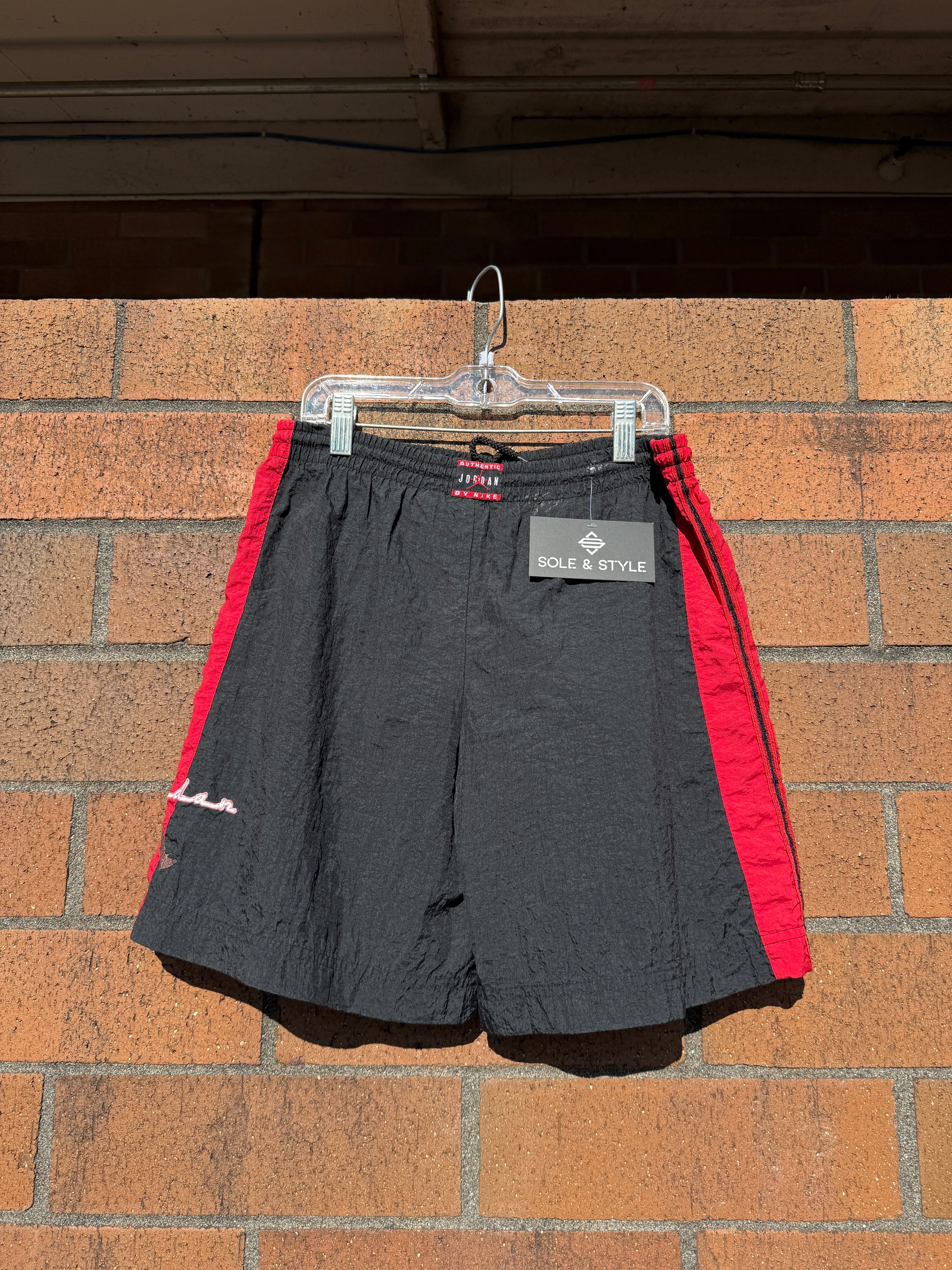 90s Nike Air Jordan Bred Nylon Shorts Sz Youth M