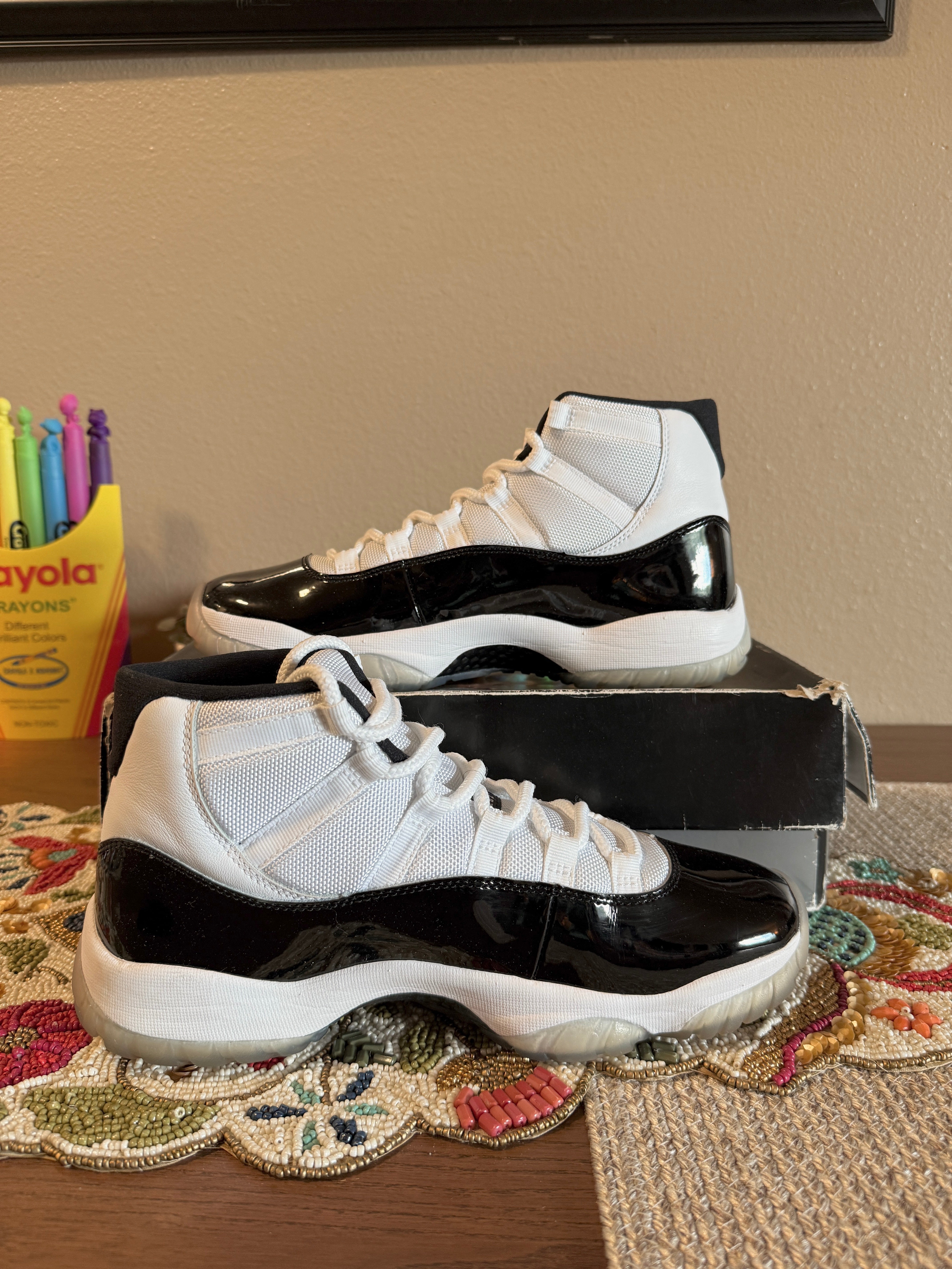 Jordan 11 Retro Concord (2018) Size 9 USED
