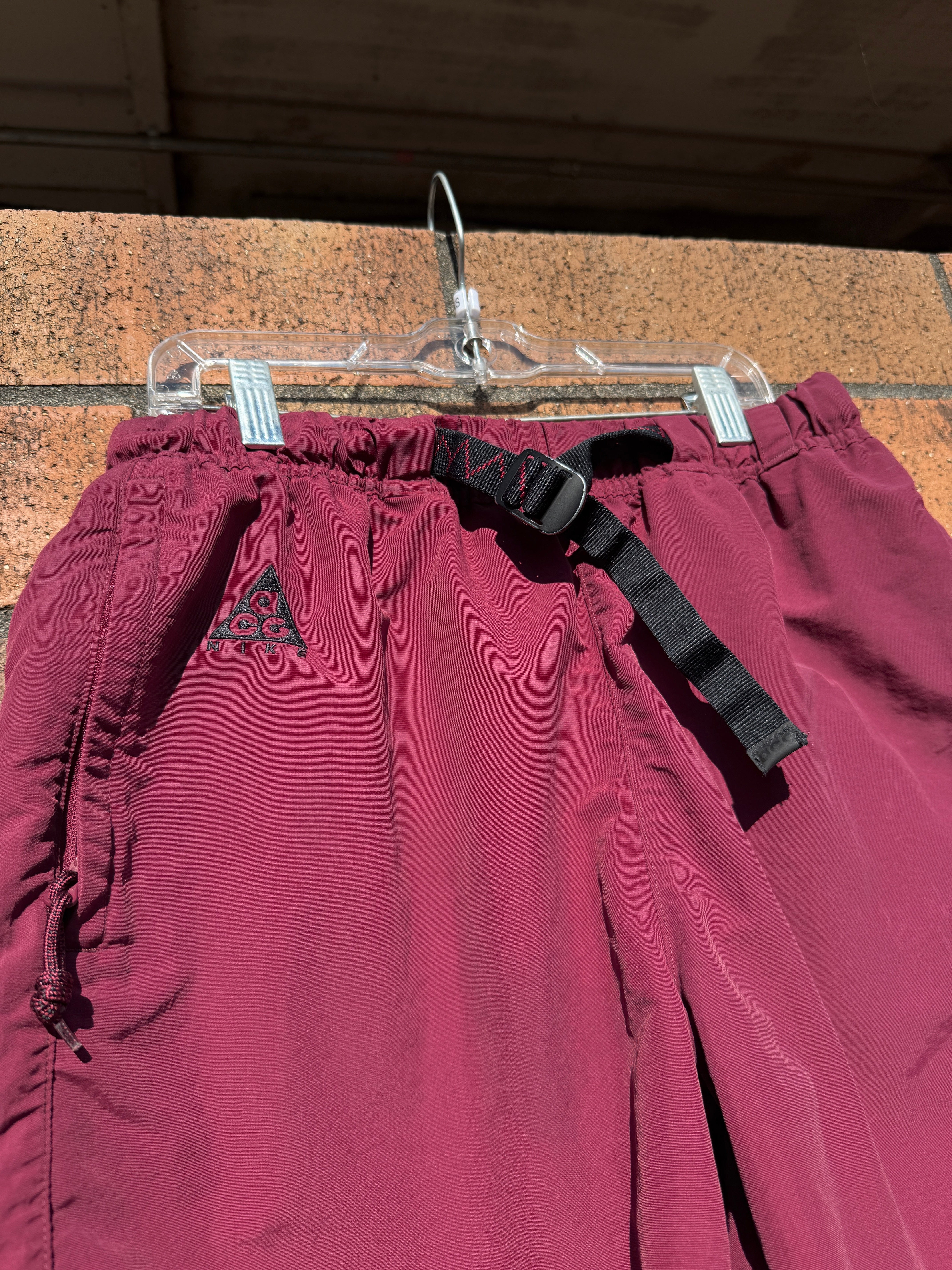 Nike ACG Deep Burgundy Hiking Shorts Sz XS