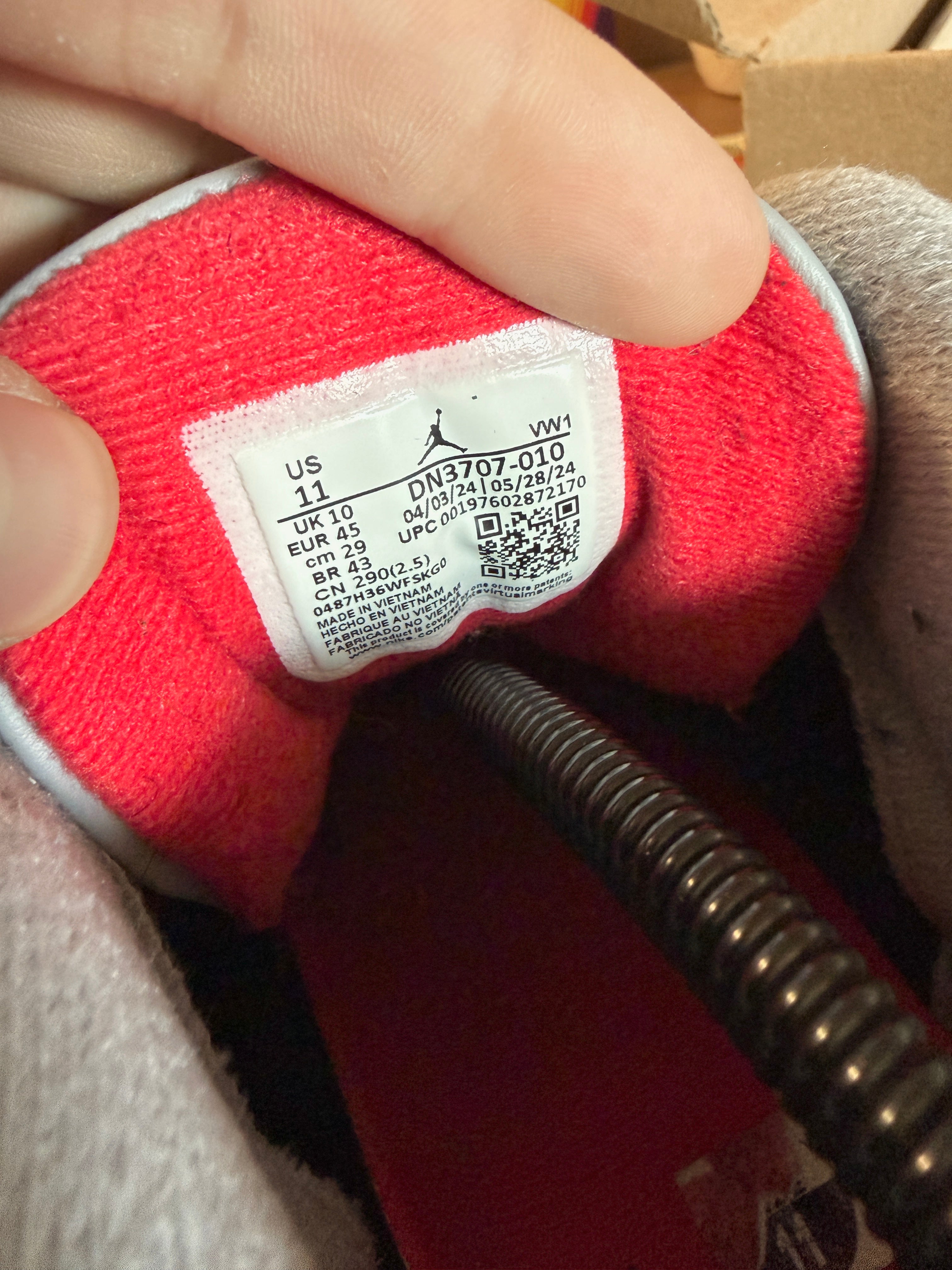 Jordan 3 Retro Black Cement (2024) Size 11 USED REP BOX