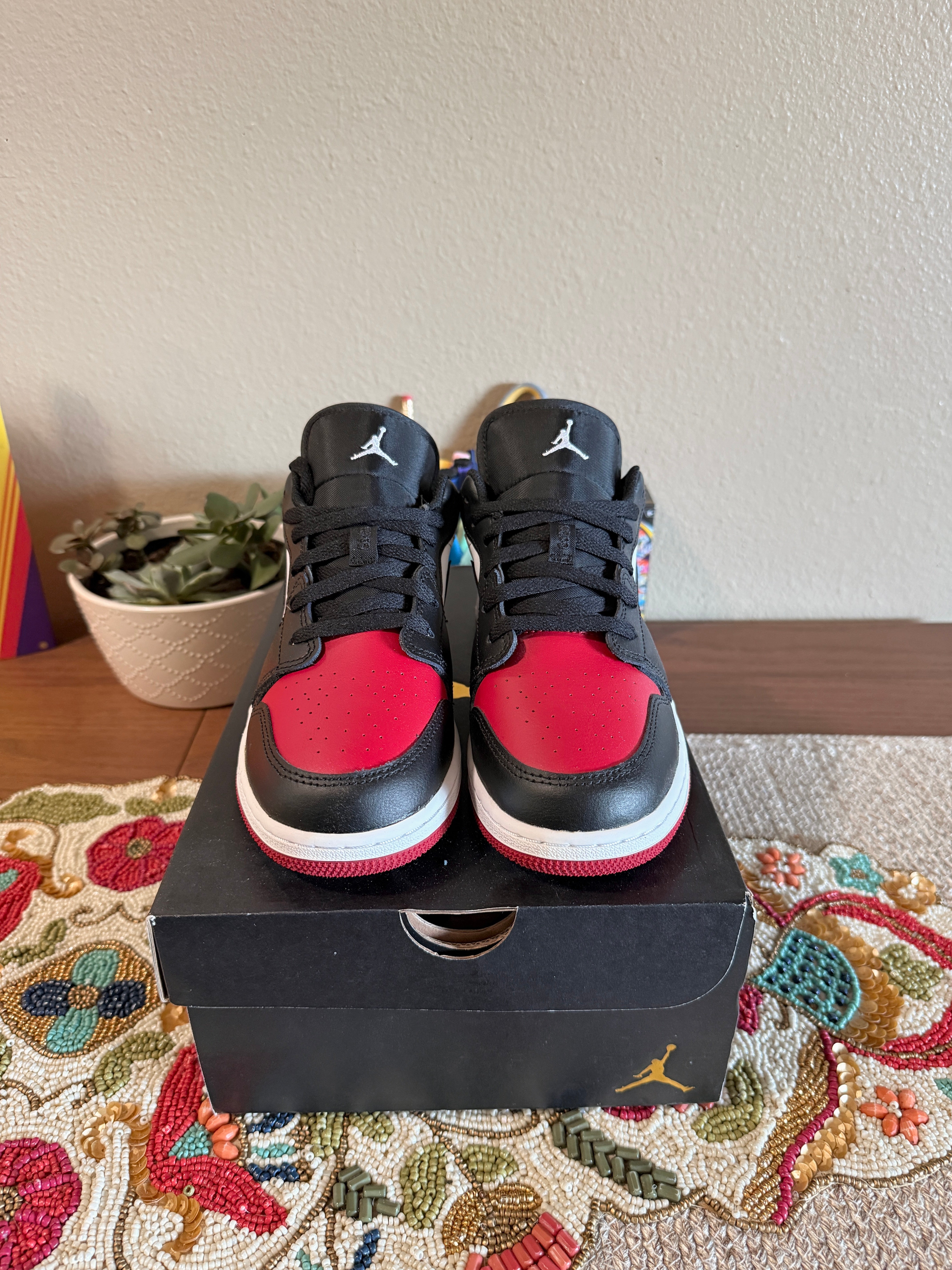 Jordan 1 Low Bred Toe (GS) Size 6Y