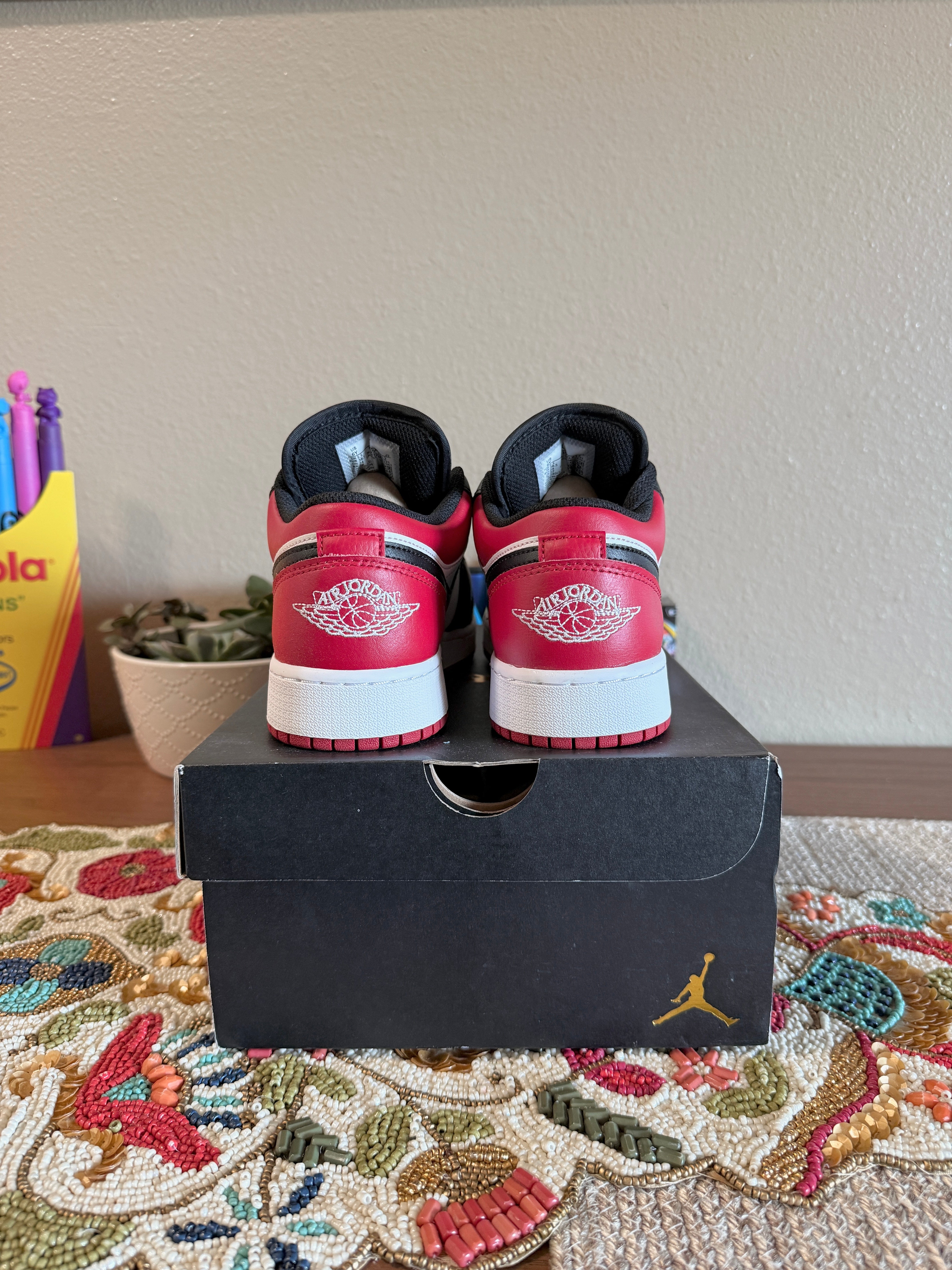 Jordan 1 Low Bred Toe (GS) Size 6Y