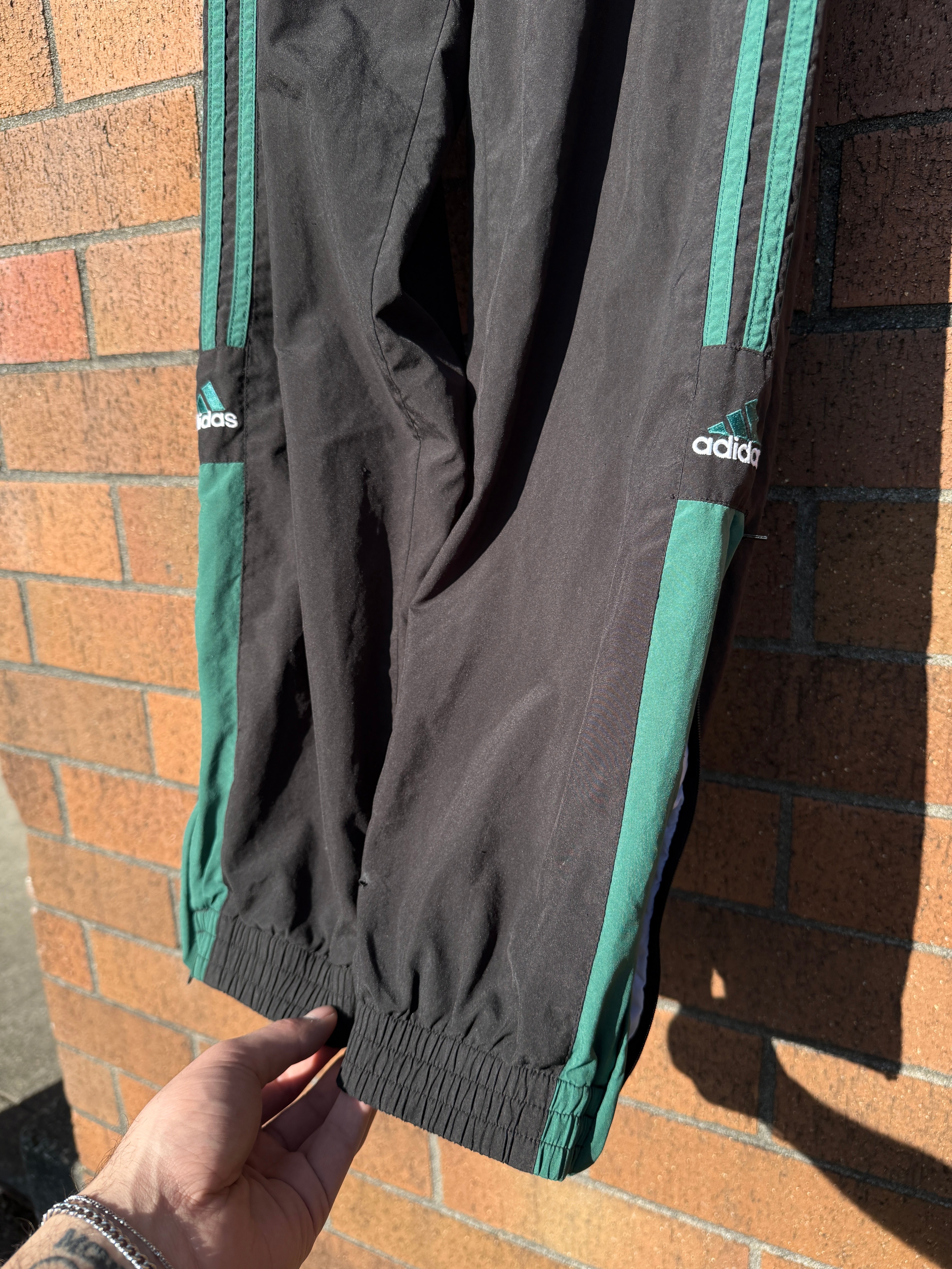 2000 Adidas Black / Green Three Stripe Track Pants Sz XL