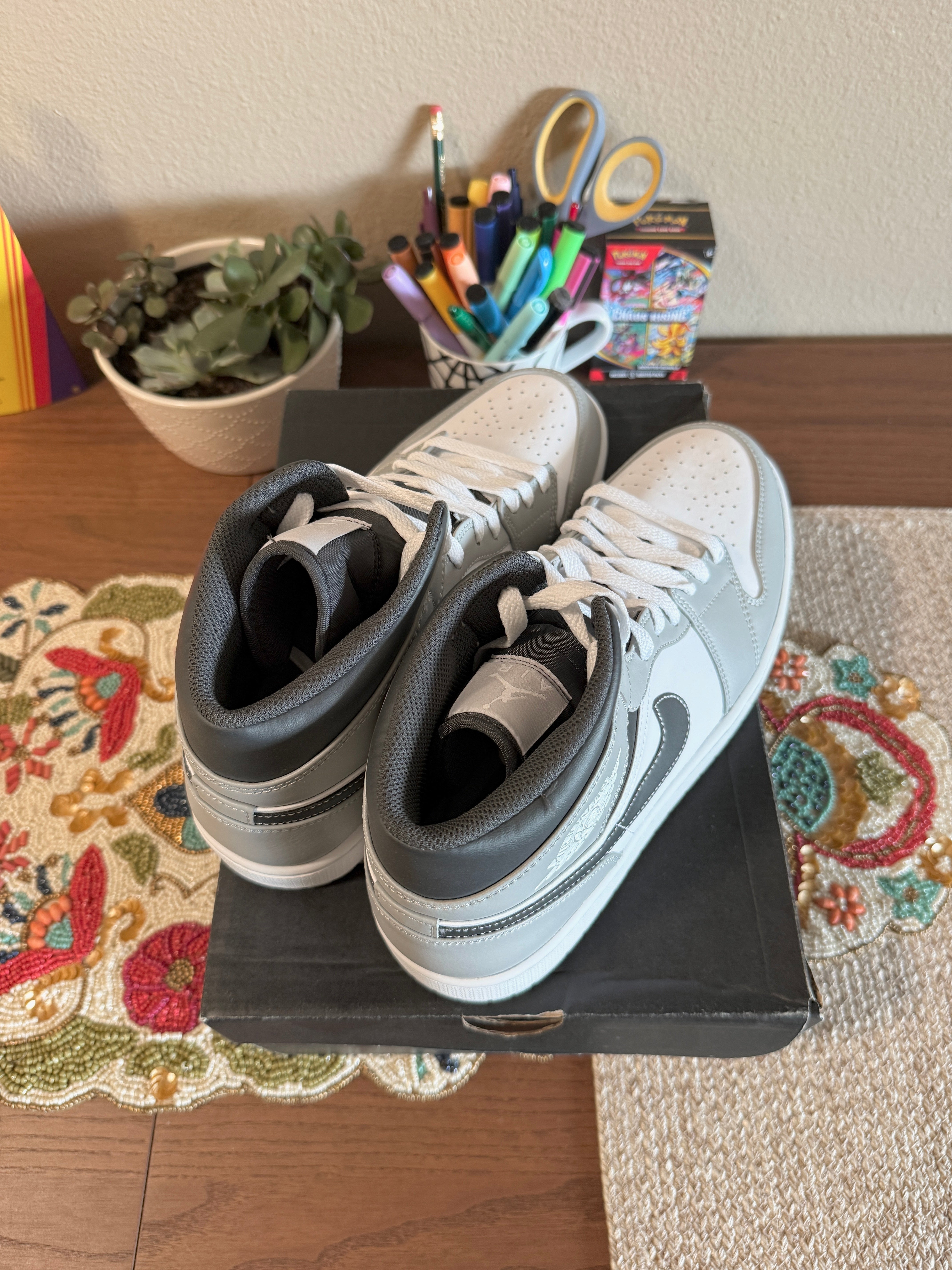 Jordan 1 Mid Light Smoke Grey Anthracite Size 11