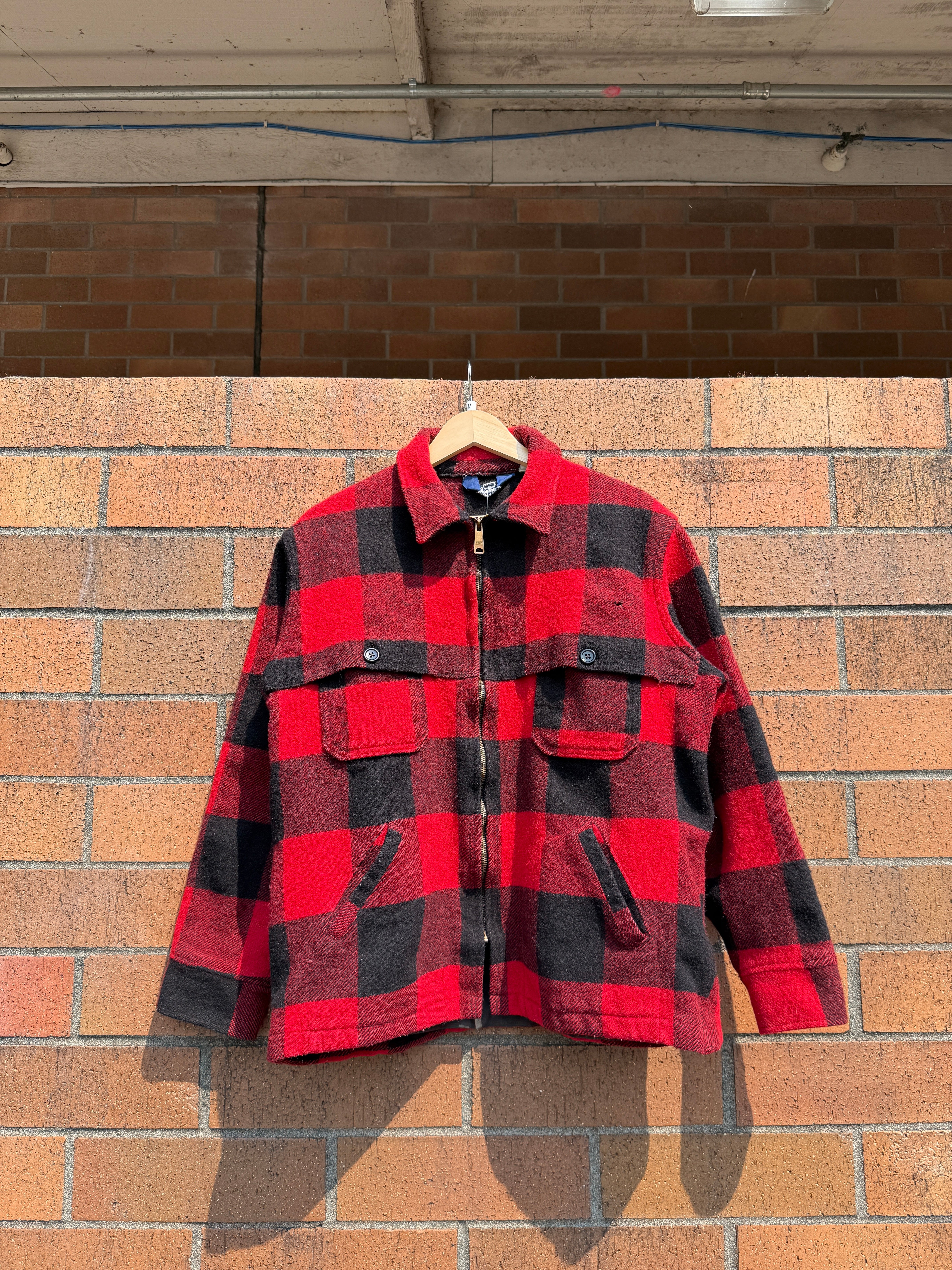 80s Woolrich Red Buffalo Plaid Zip Up Flannel Jacket Size M