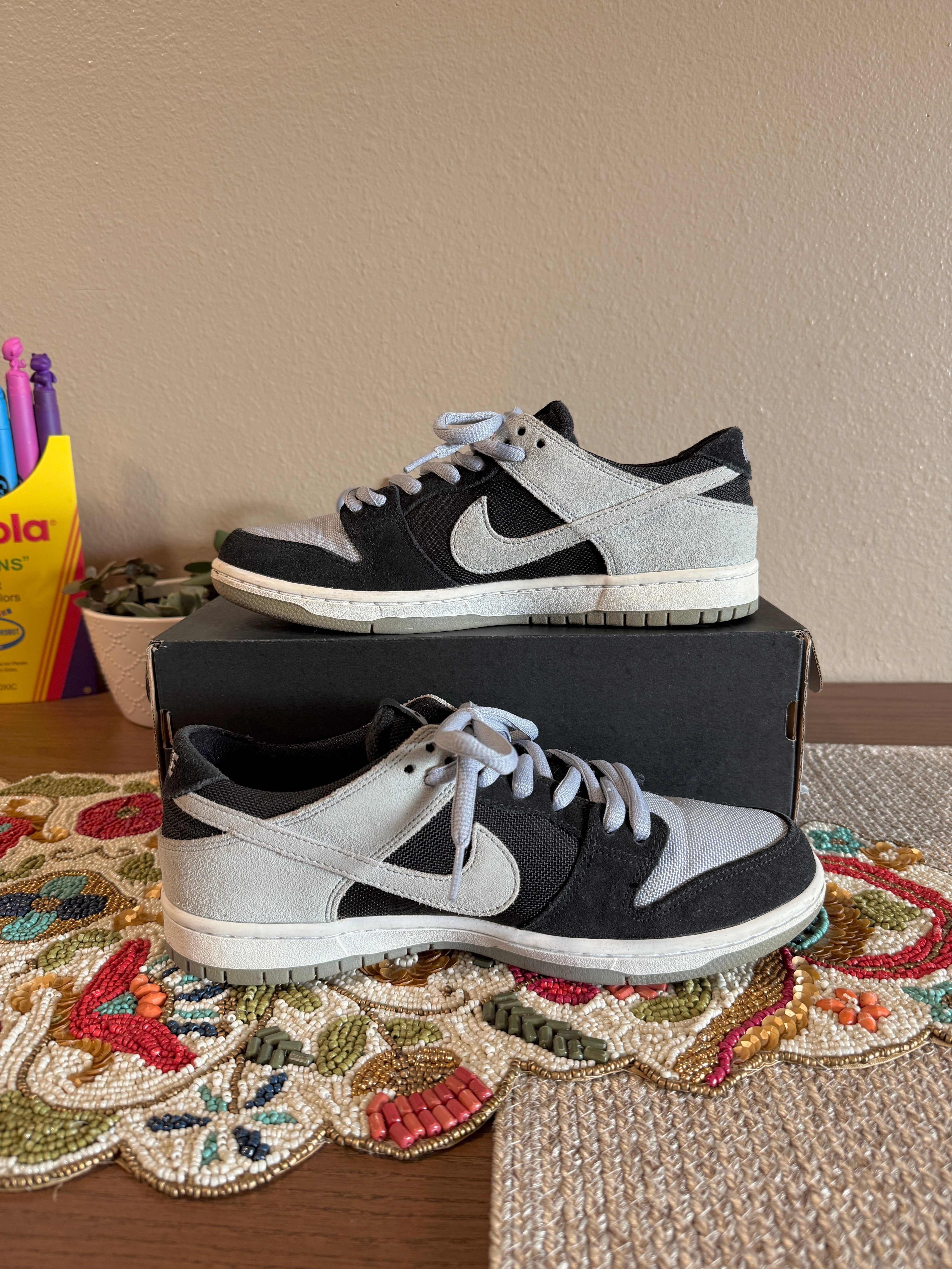 Nike SB Zoom Dunk Low Pro Black Wolf Grey Size 9 USED REP BOX