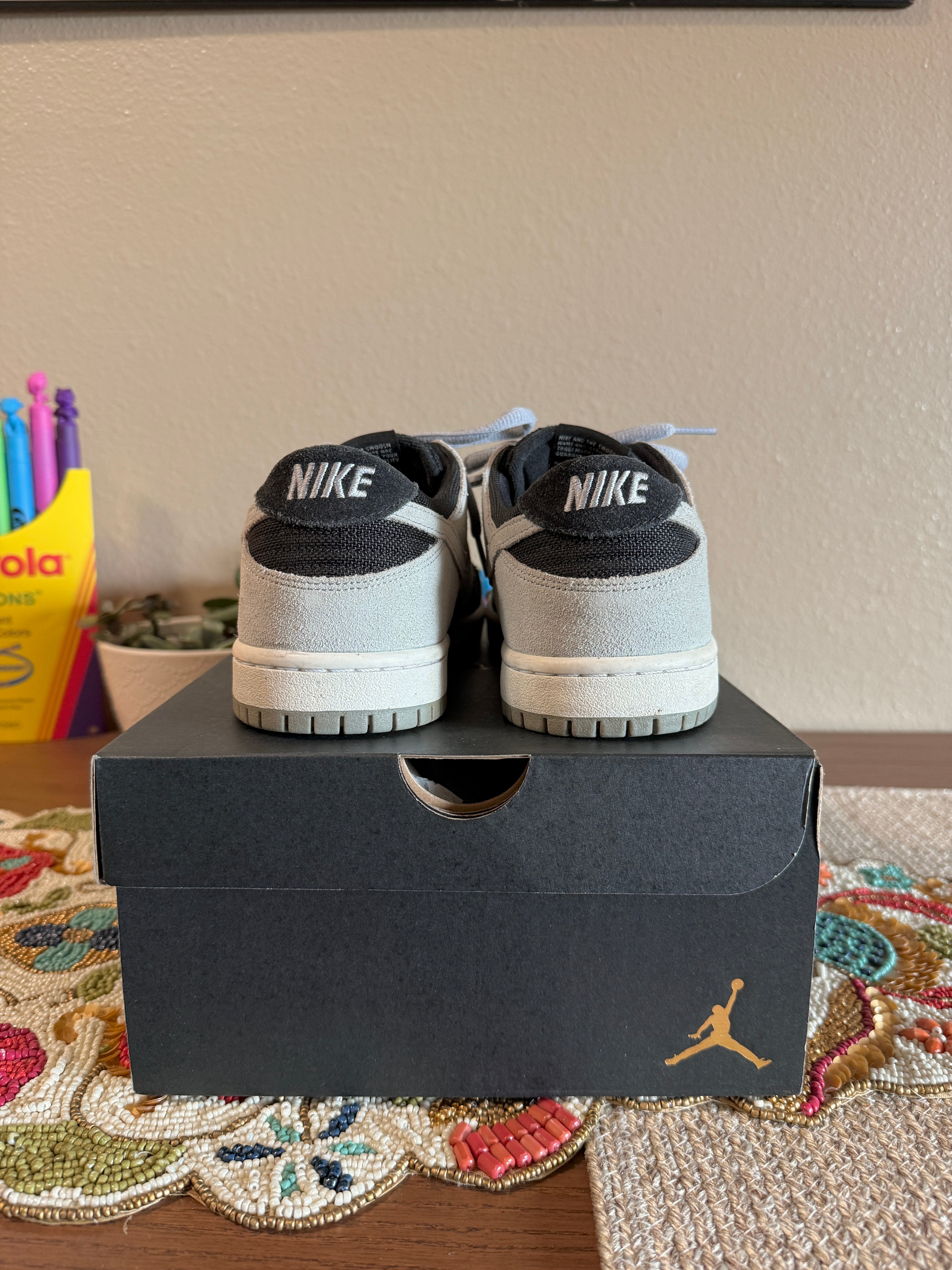 Nike SB Zoom Dunk Low Pro Black Wolf Grey Size 9 USED REP BOX