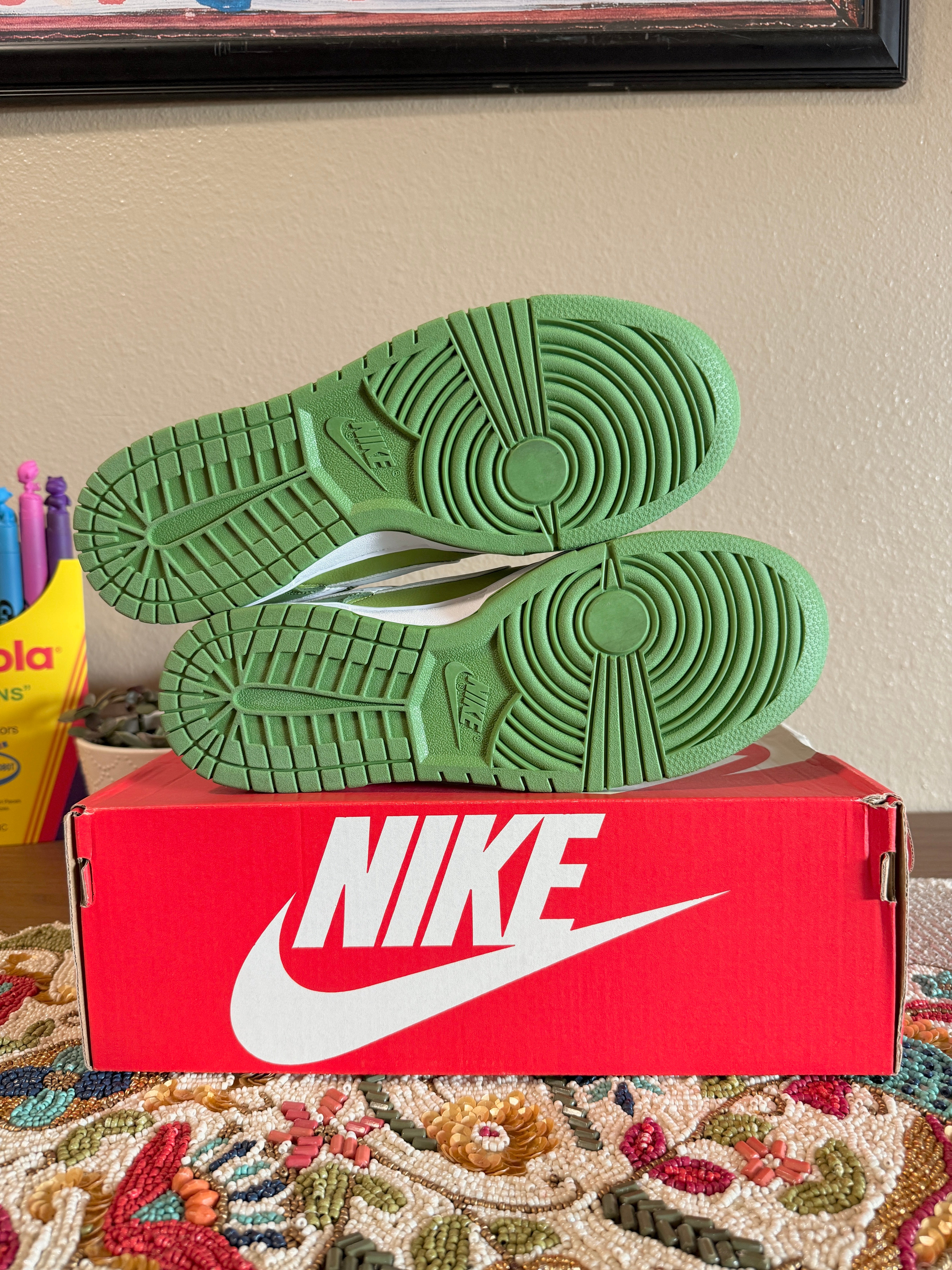 Nike Dunk Low Chlorophyll Size 9
