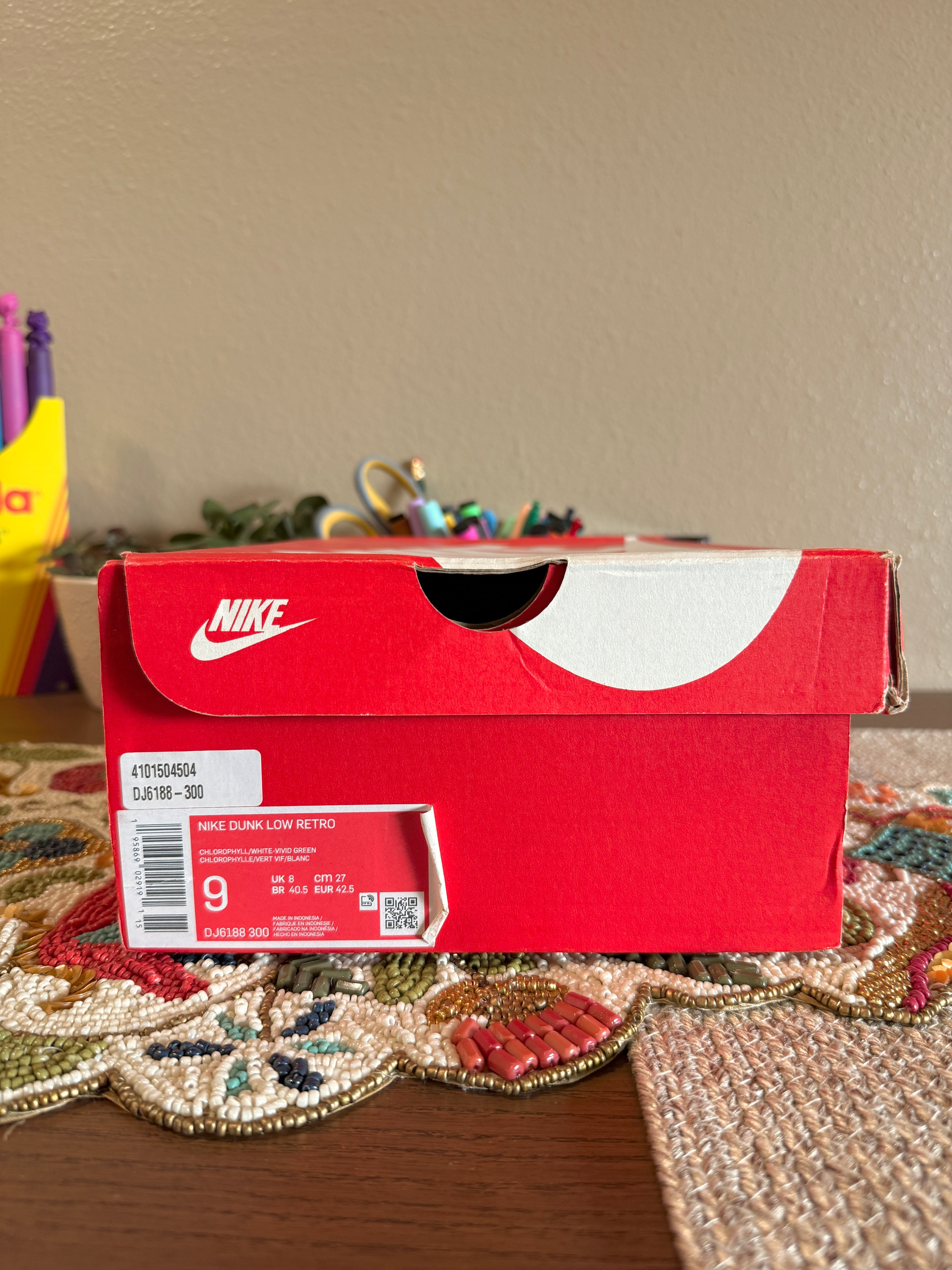 Nike Dunk Low Chlorophyll Size 9