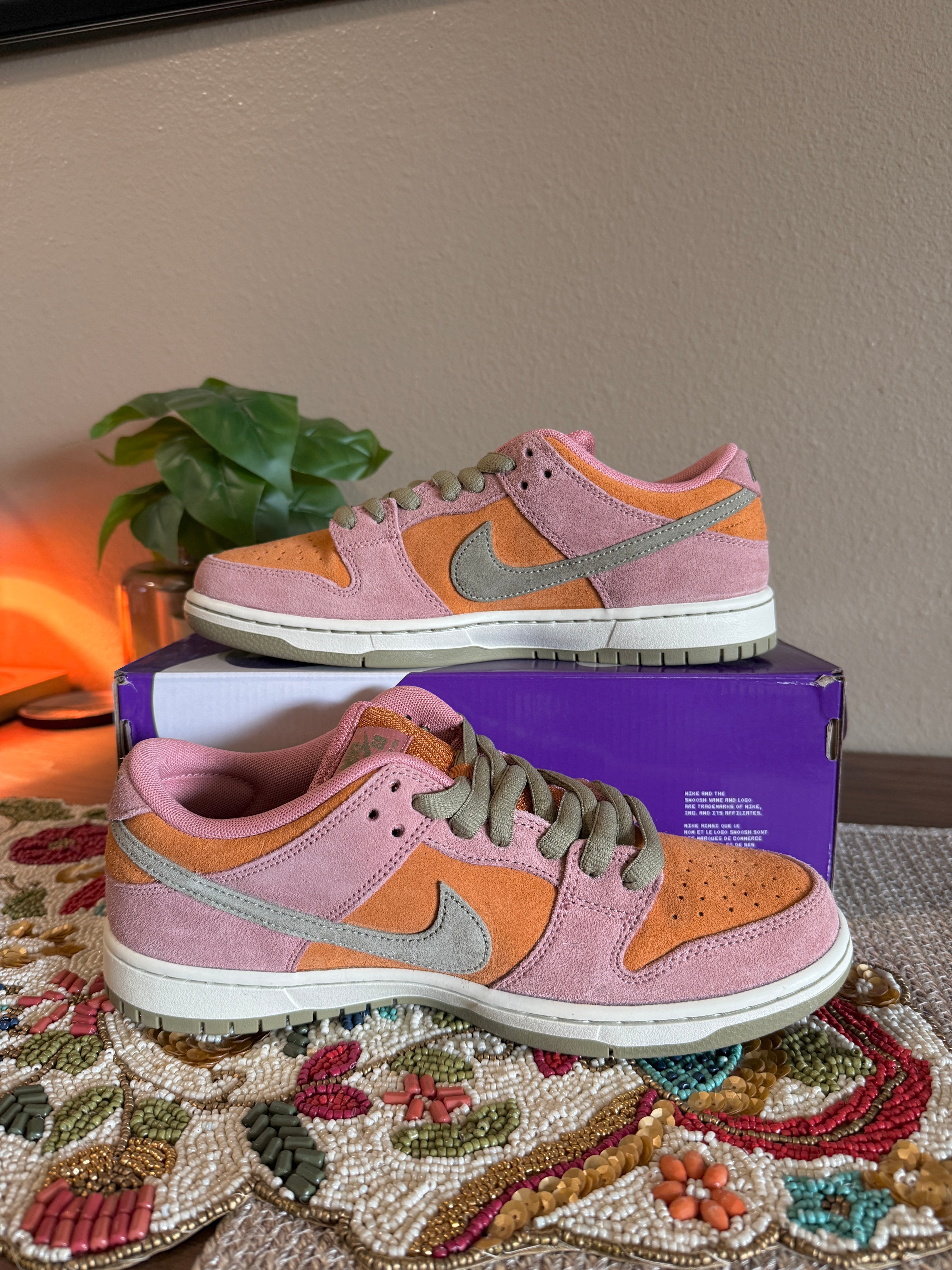 Nike SB Dunk Low Red Stardust Size 9