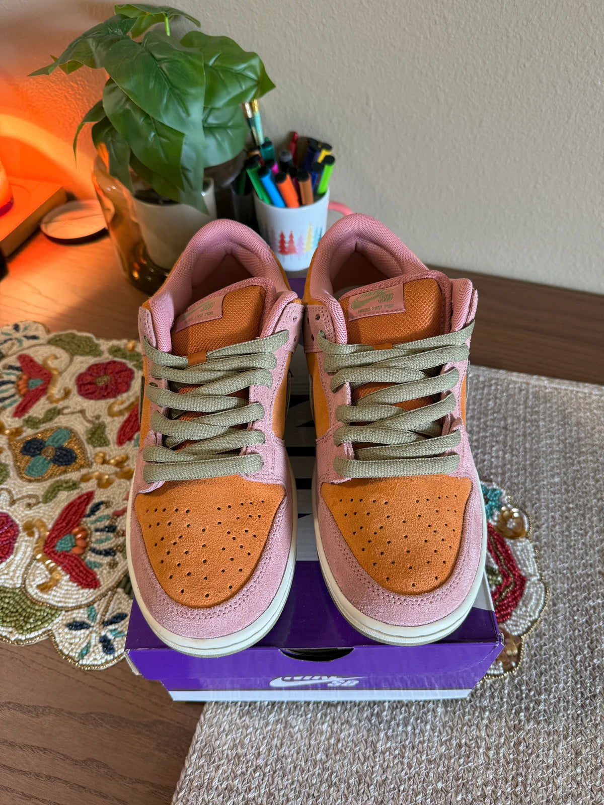 Nike SB Dunk Low Red Stardust Size 10.5