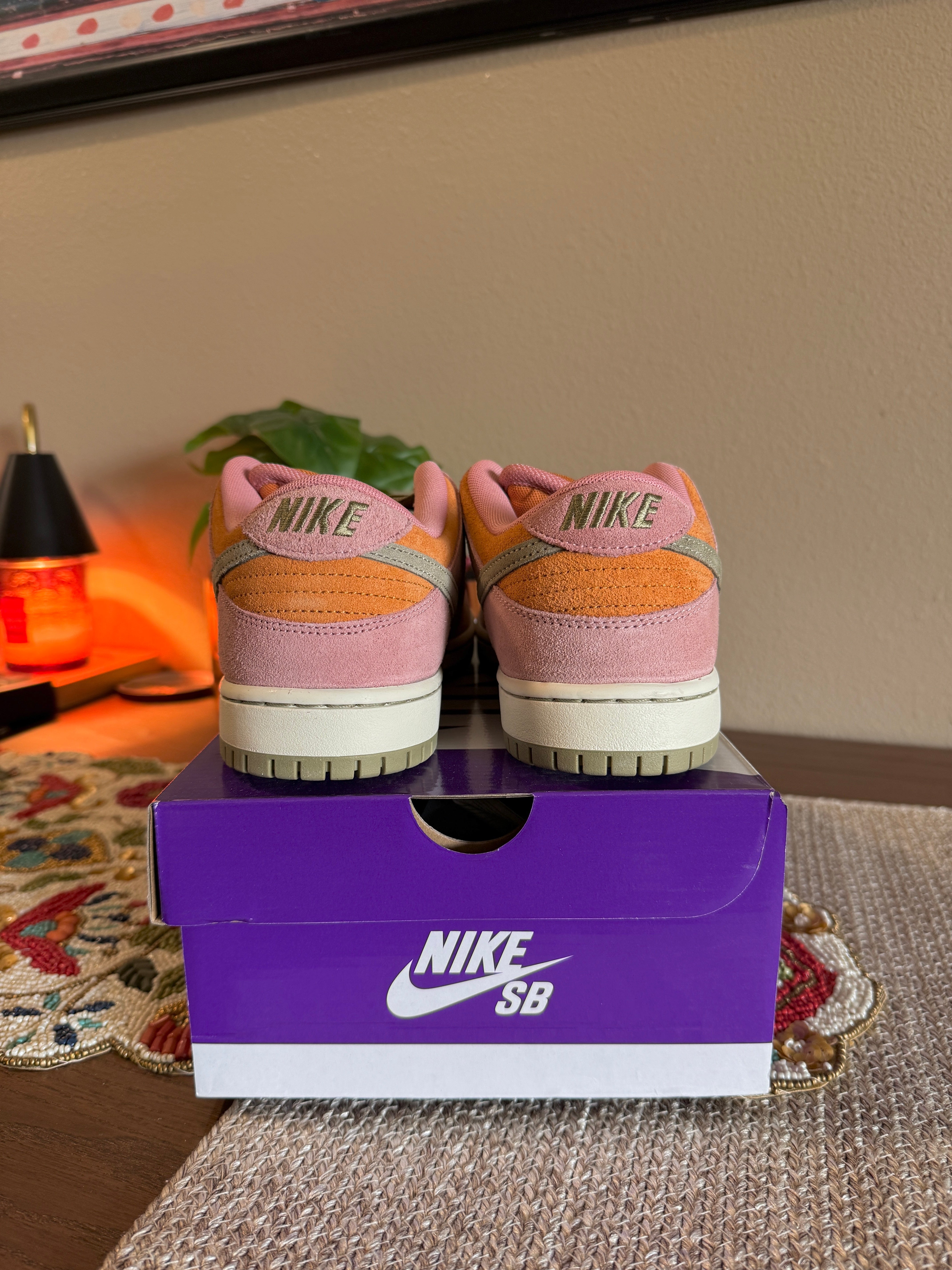 Nike SB Dunk Low Red Stardust Size 9