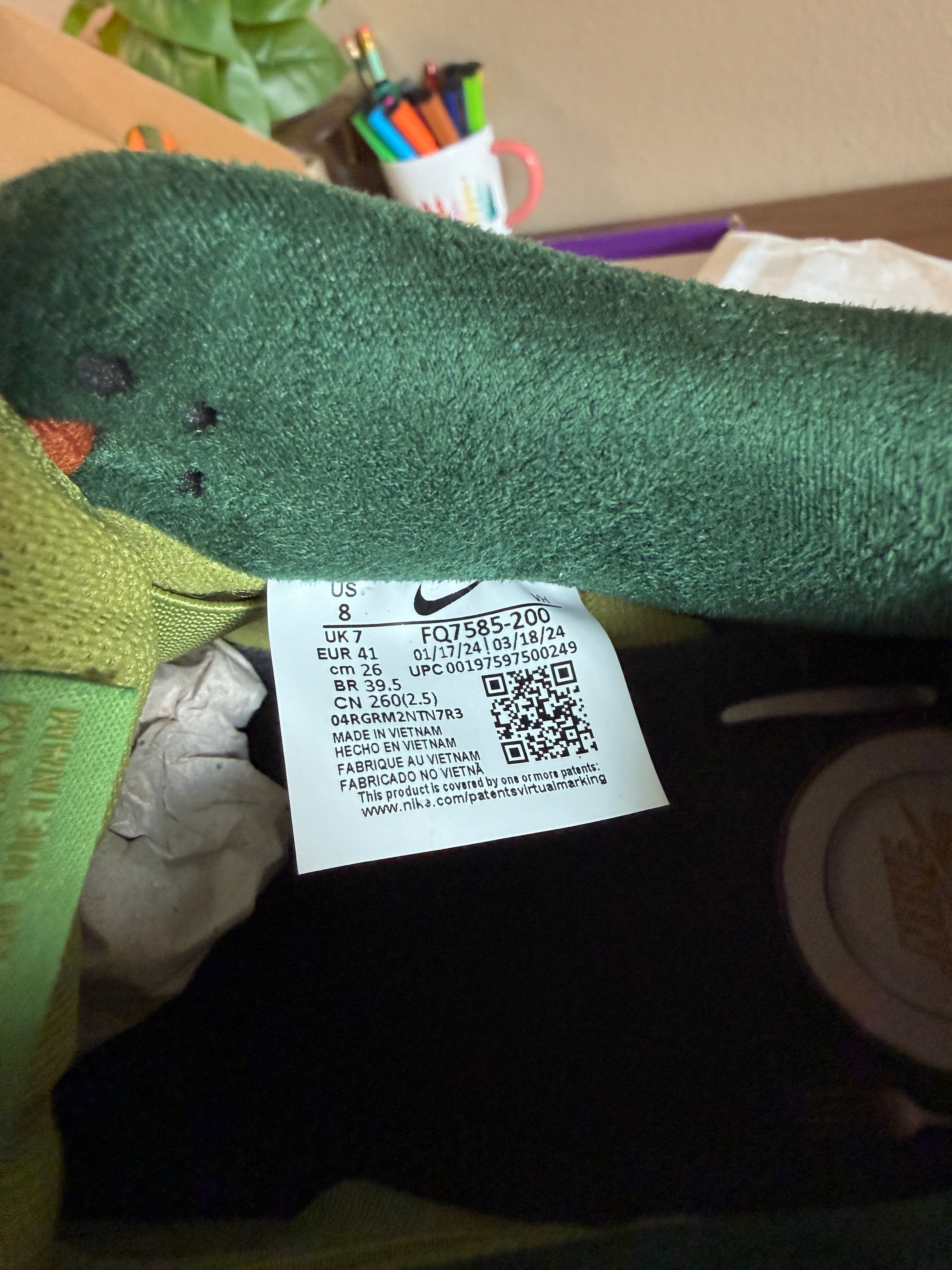 Nike SB Dunk Low Escargot Size 8