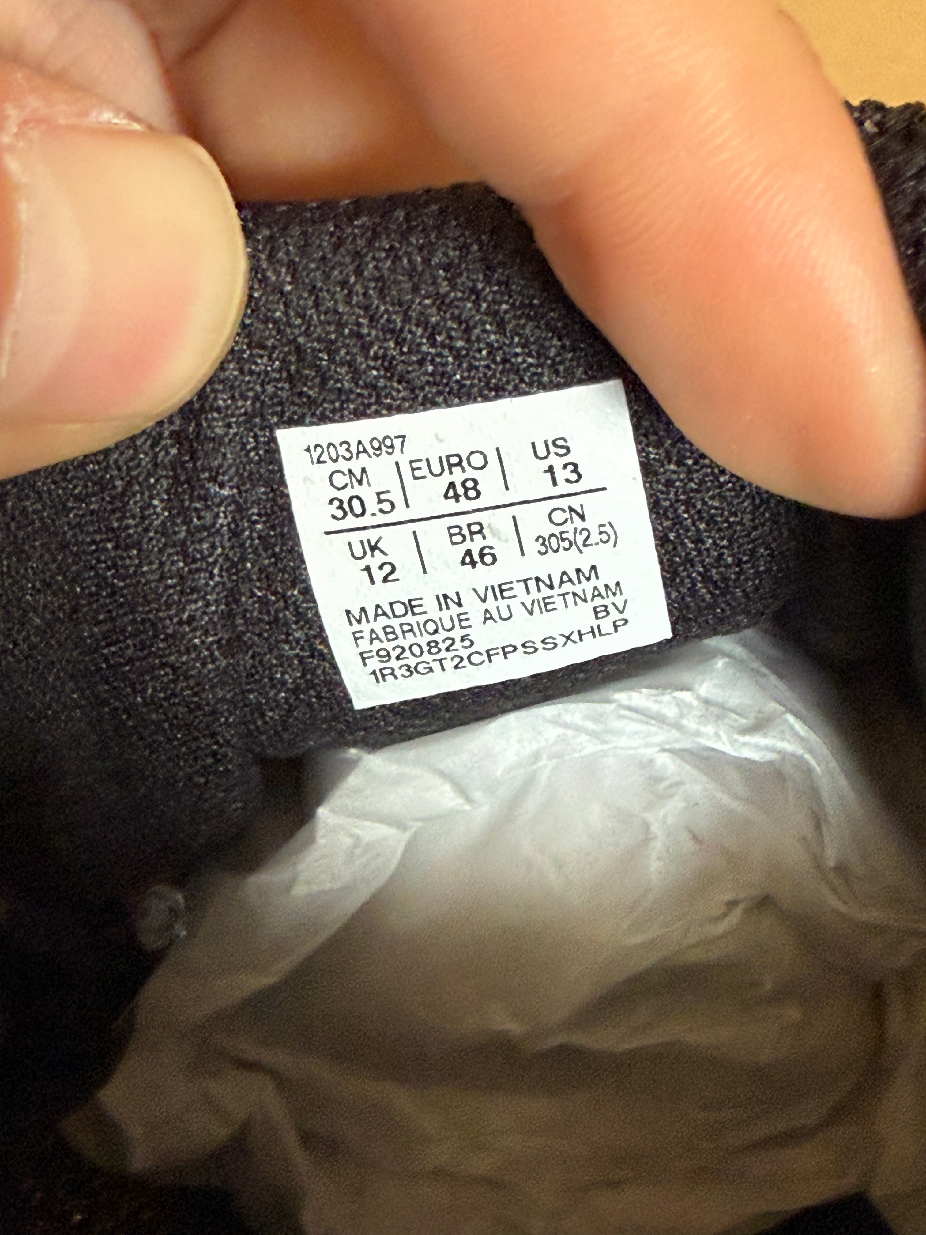 Asics Gel-1130 Black / Pure Silver Size 13
