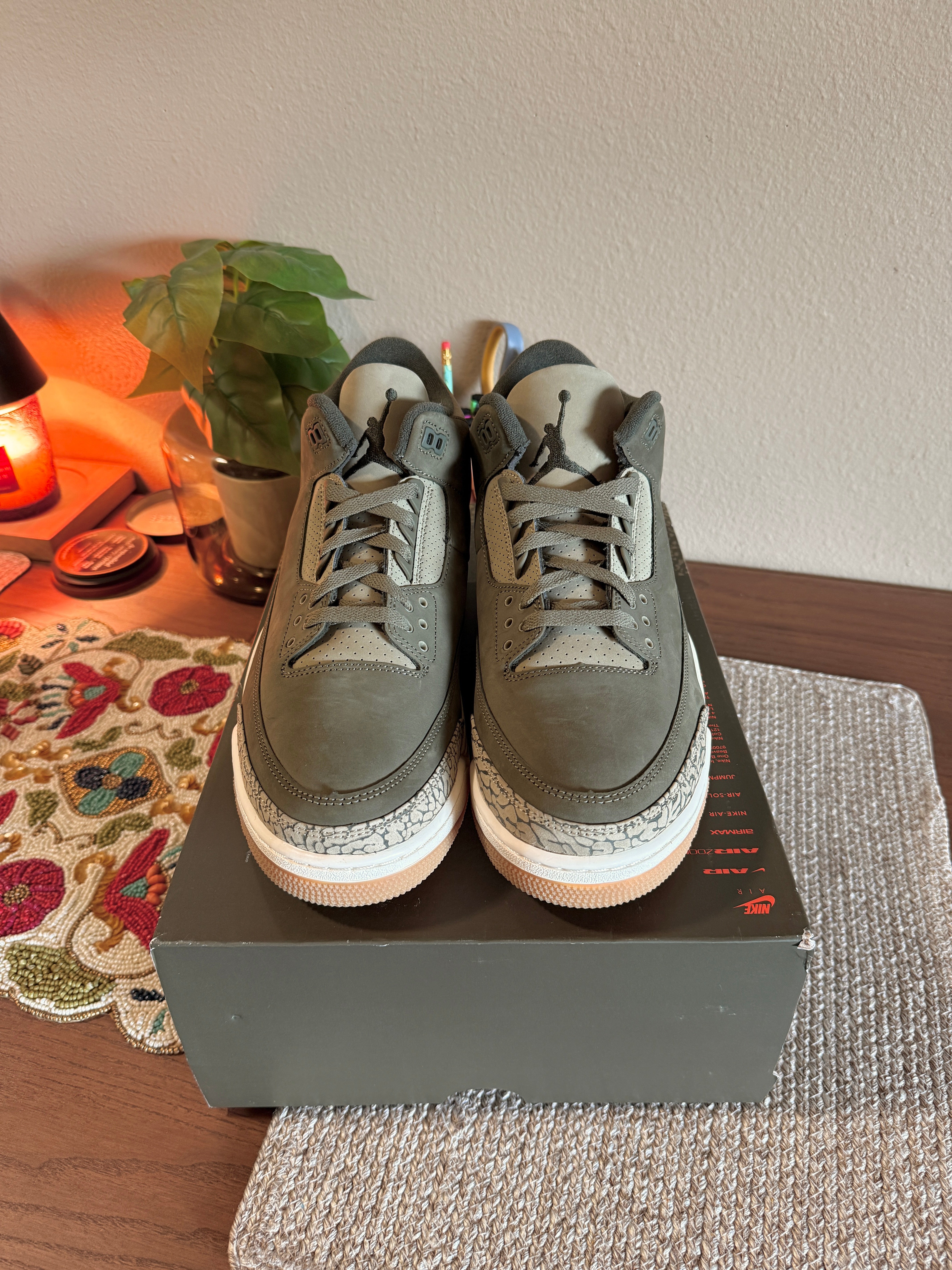 Jordan 3 Retro Family Affair Size 13 MISSING LID