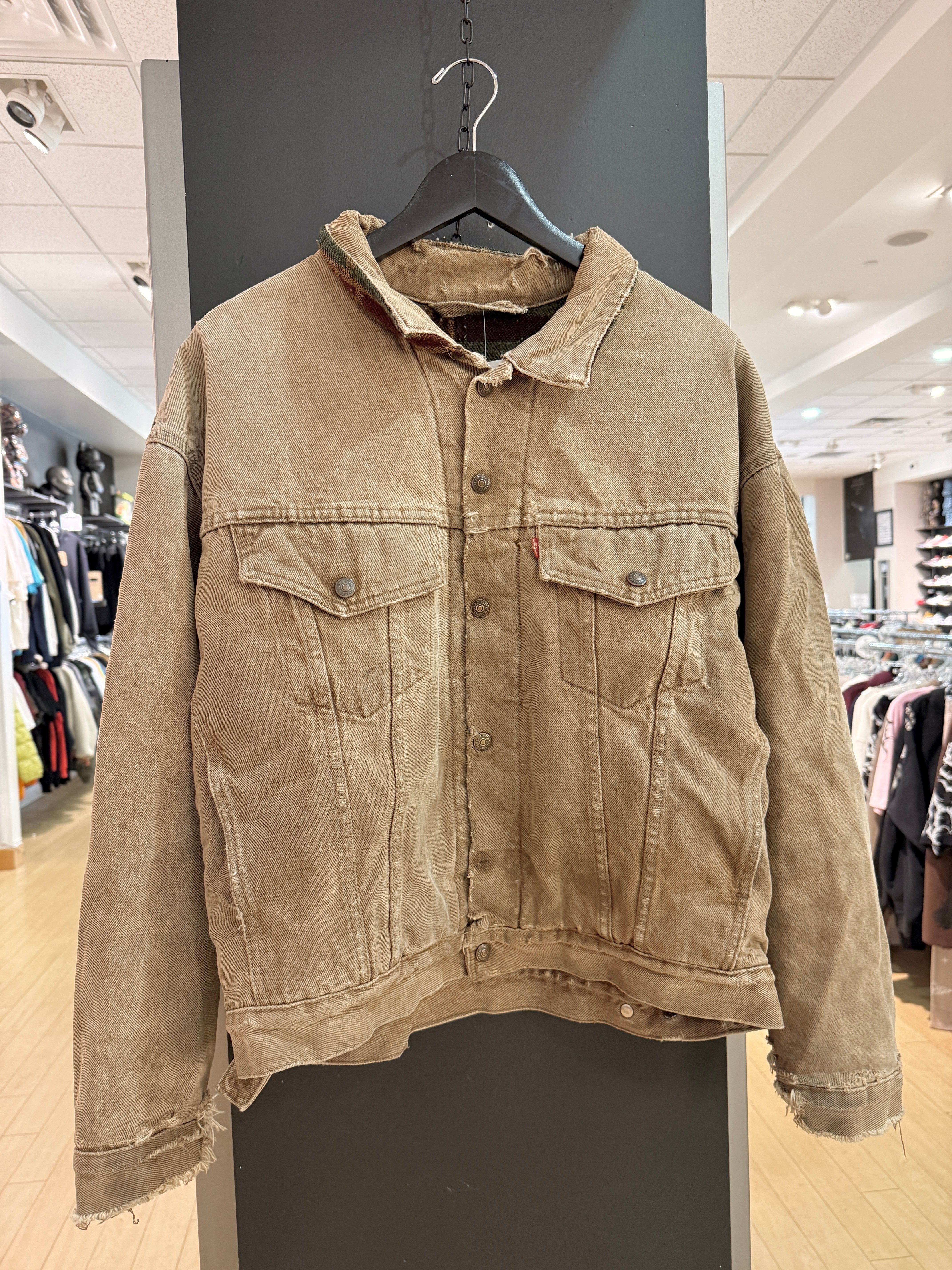 1992 Levi's Blanket Lined Tan Trucker Jacket Size M (Broken Button)