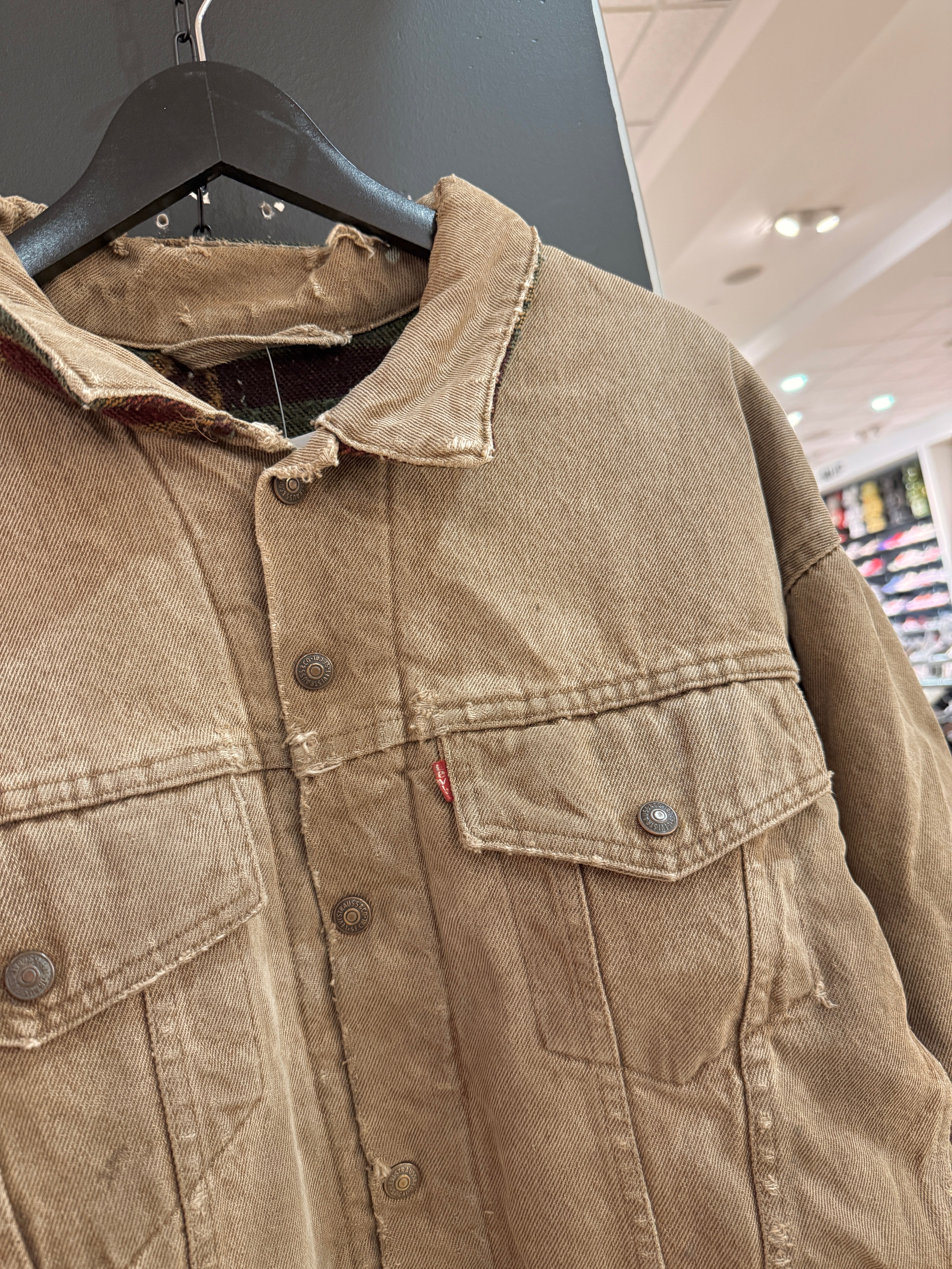 1992 Levi's Blanket Lined Tan Trucker Jacket Size M (Broken Button)