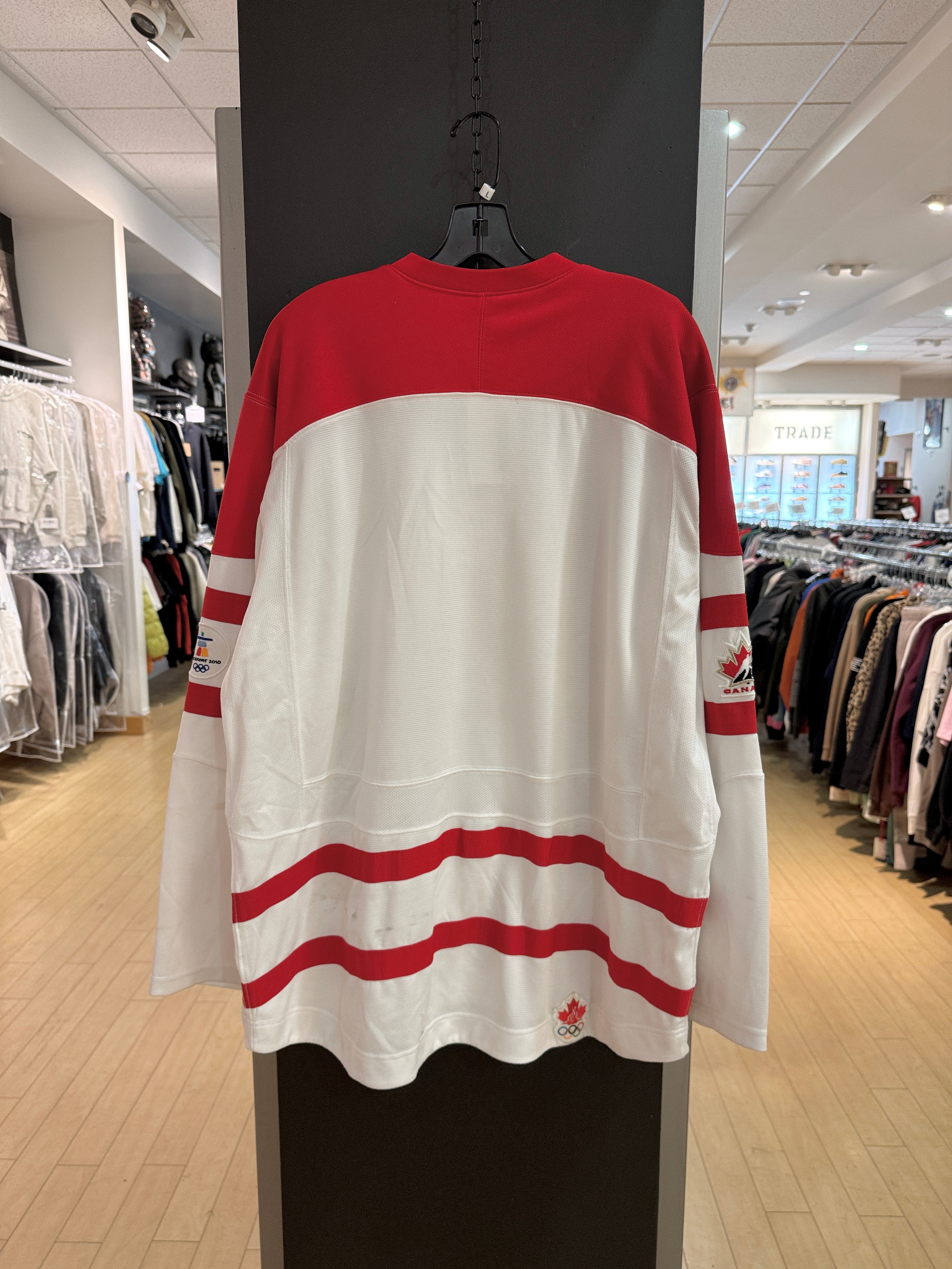 2010 Nike Vancouver Olympics Team Canada Hockey Jersey Size L