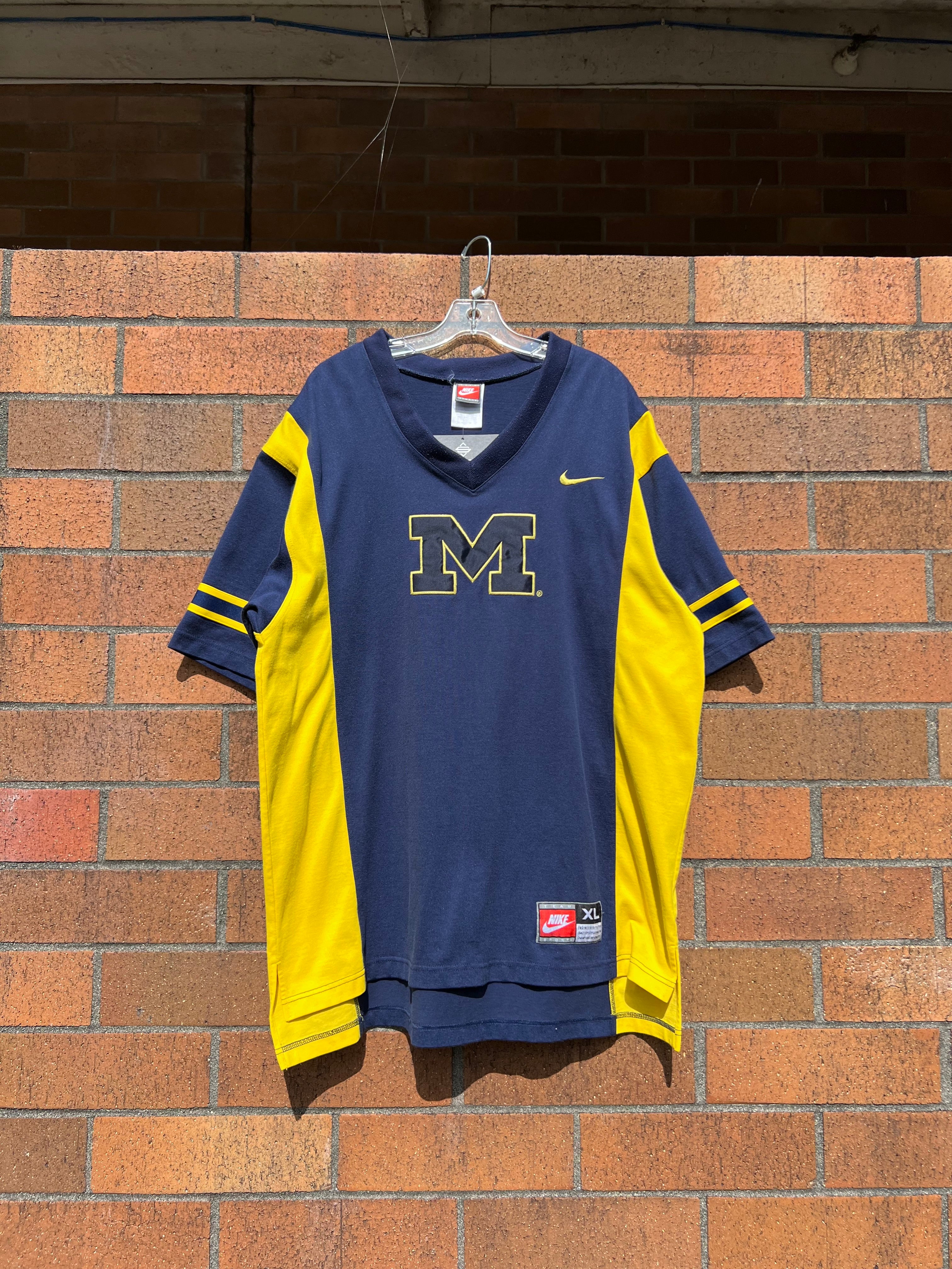 Y2K Nike Michigan Wolverines Shooting Shirt XL