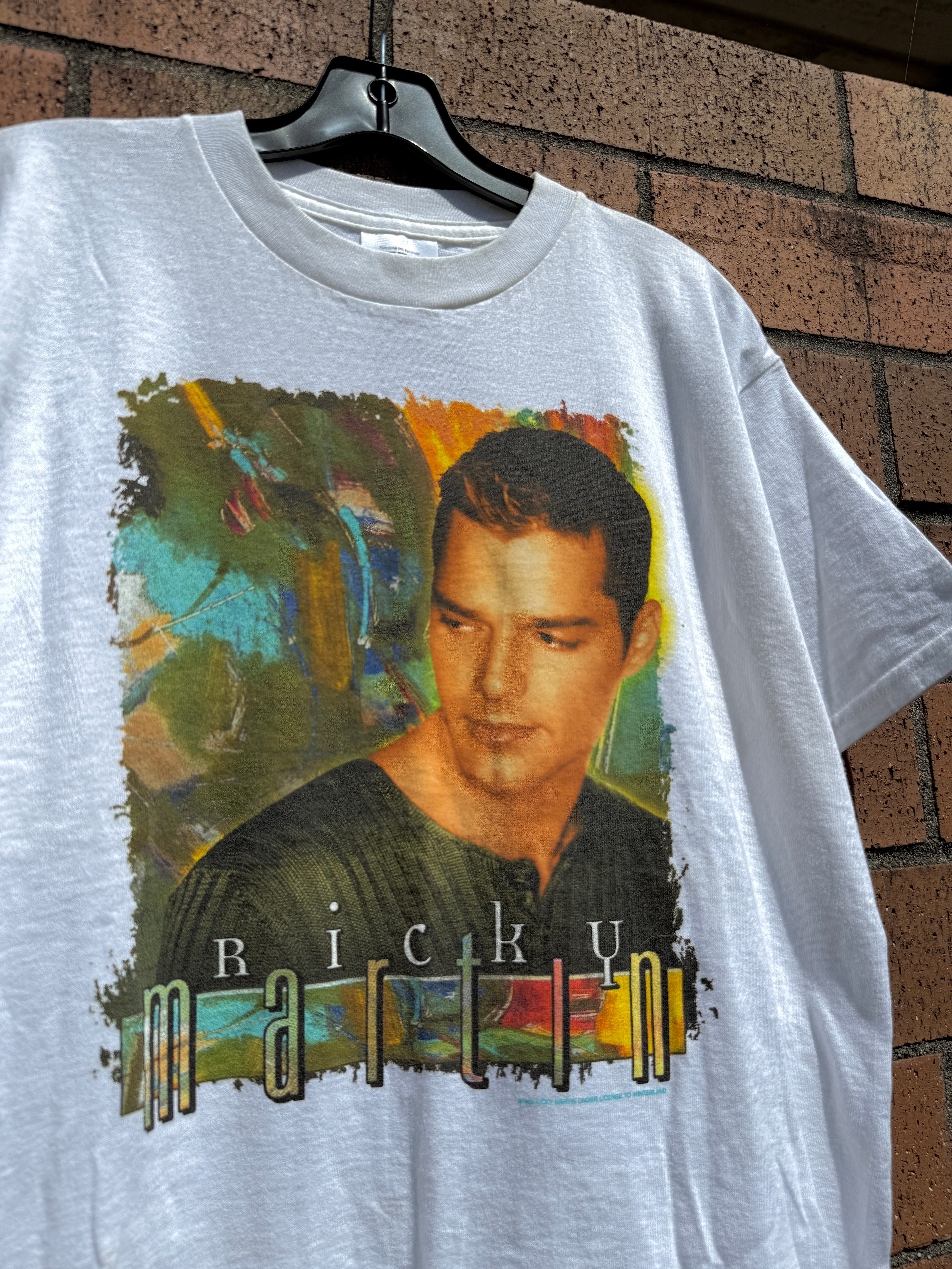 1999 Ricky Martin Tee Size Youth XL